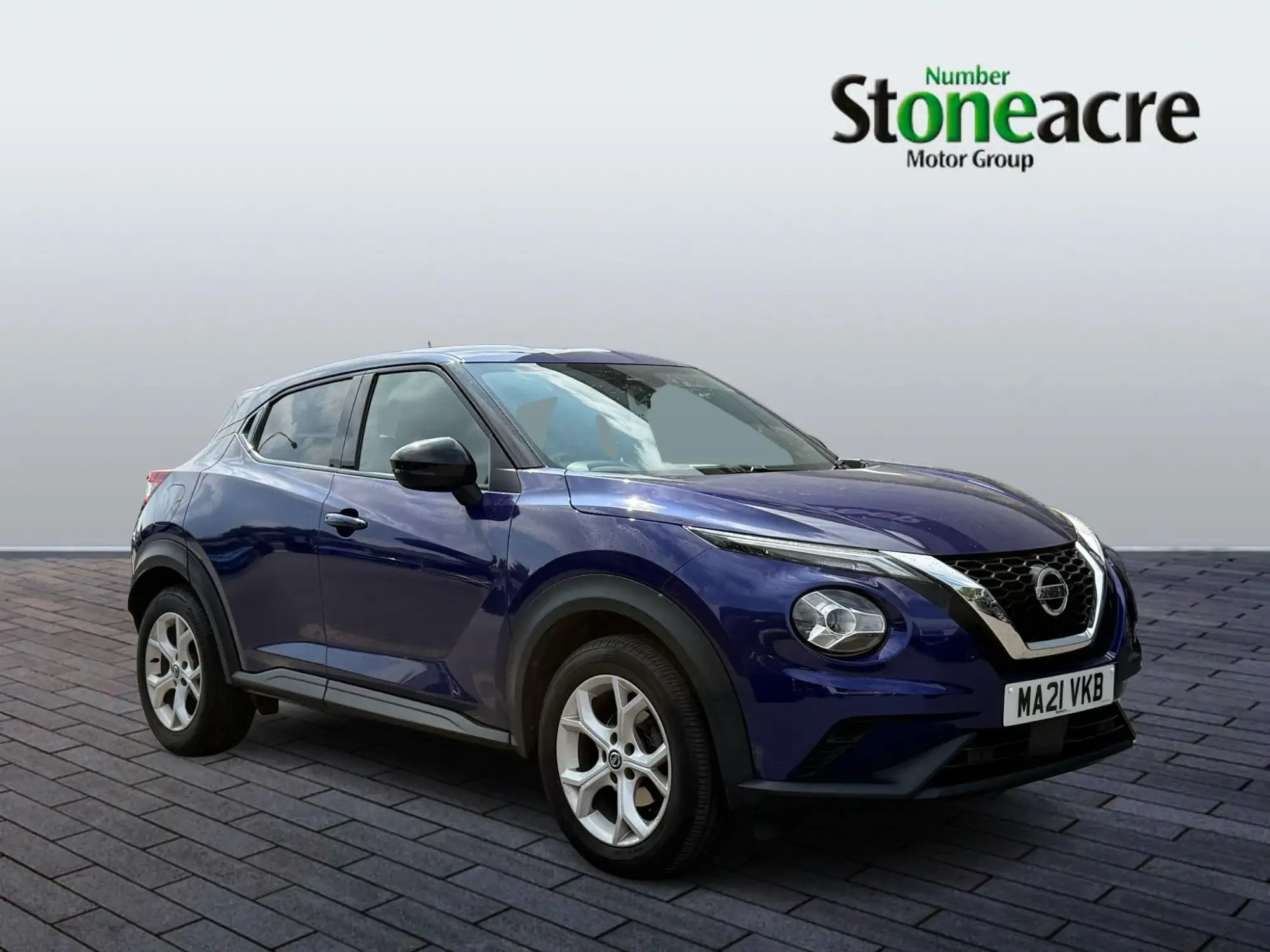 Nissan Juke 1.0 DiG-T N-Connecta 5dr DCT MA21VKB Image 1