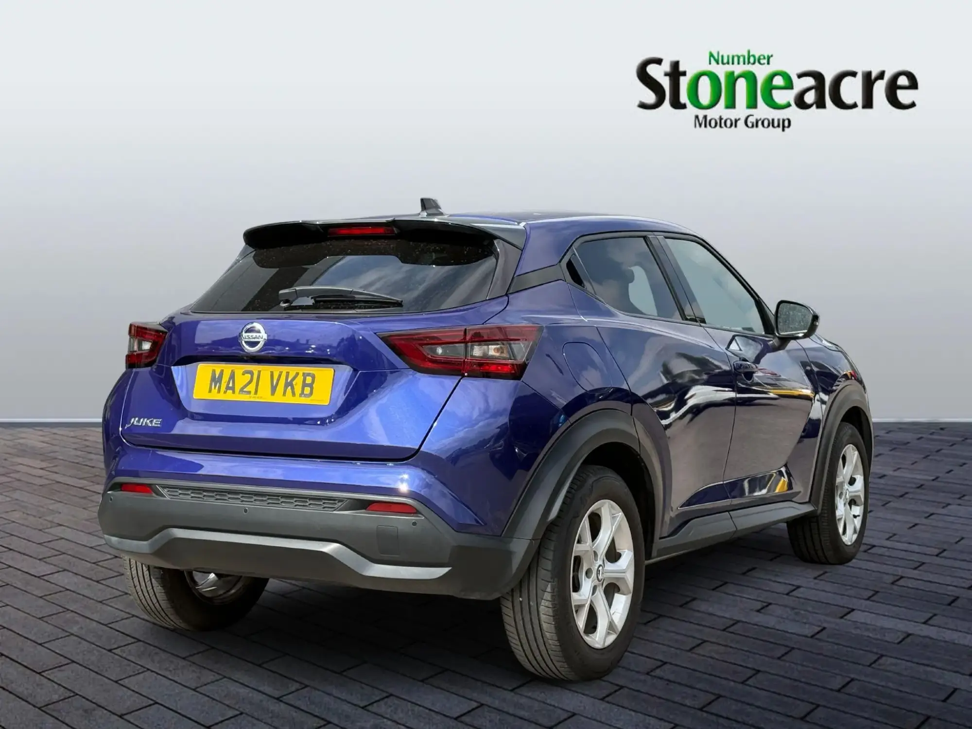 Nissan Juke 1.0 DiG-T N-Connecta 5dr DCT MA21VKB Image 3