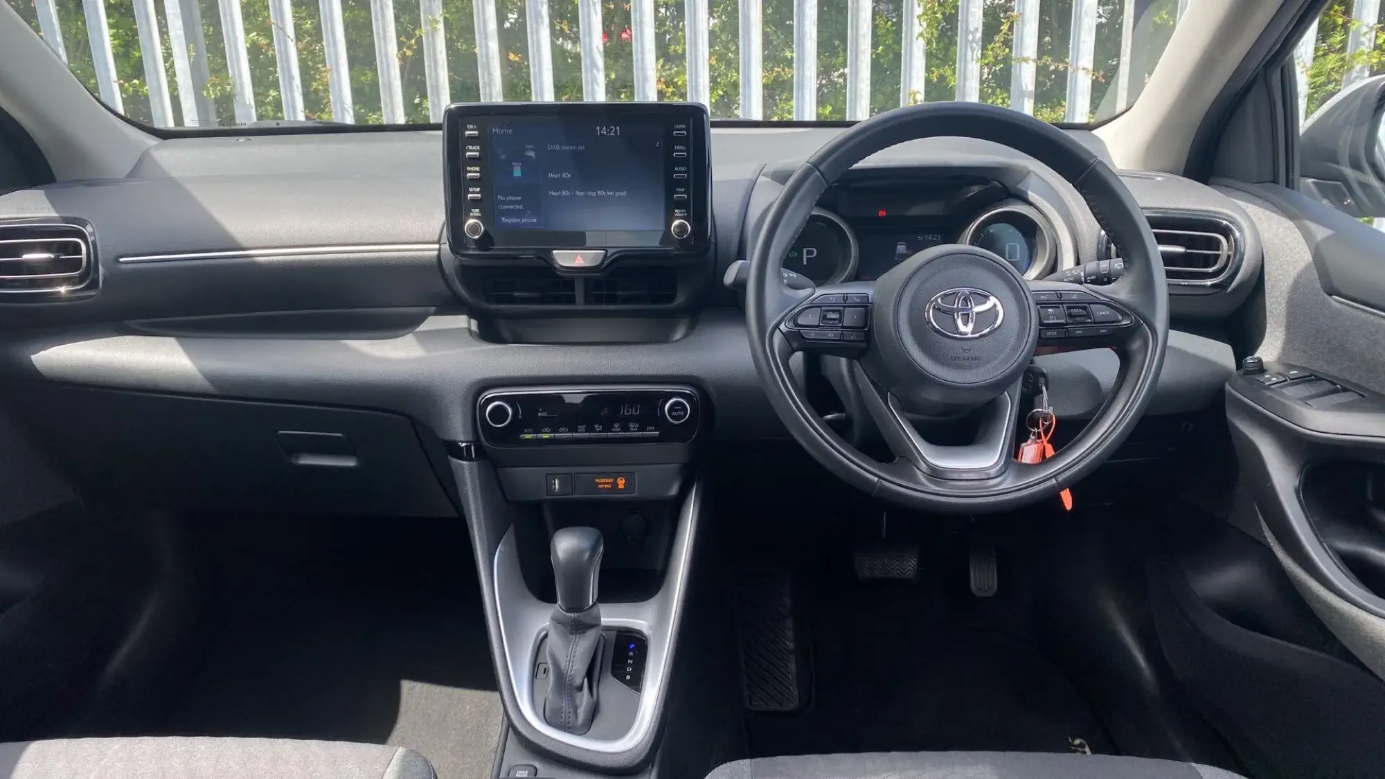 Toyota Yaris Image 9 Toyota Yaris Image 9
