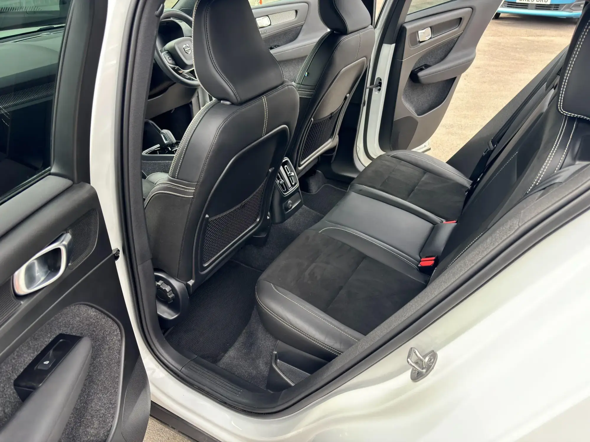 Volvo XC40 Recharge Image 11 Volvo XC40 Recharge Image 11