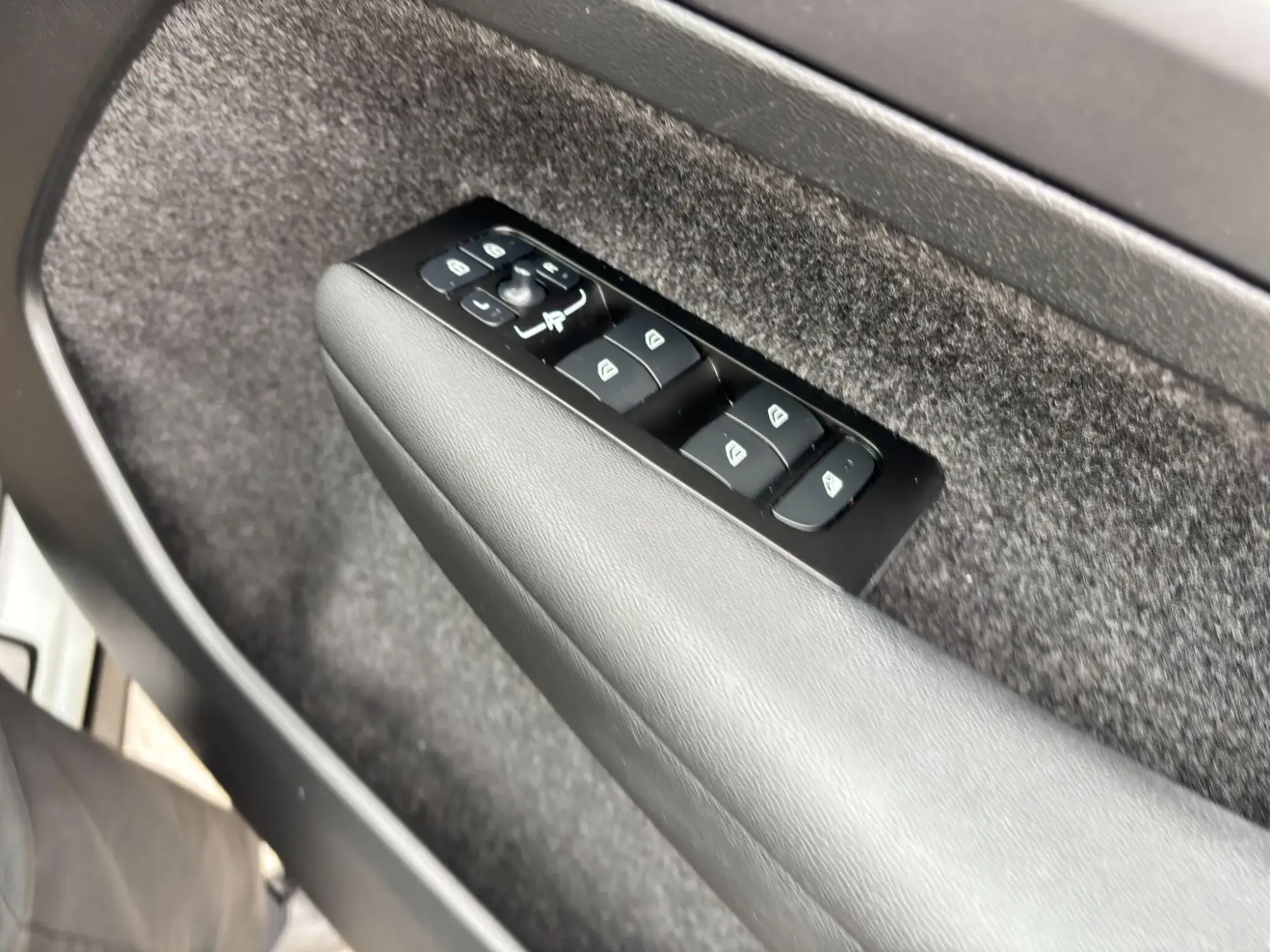Volvo XC40 Recharge Image 13 Volvo XC40 Recharge Image 13