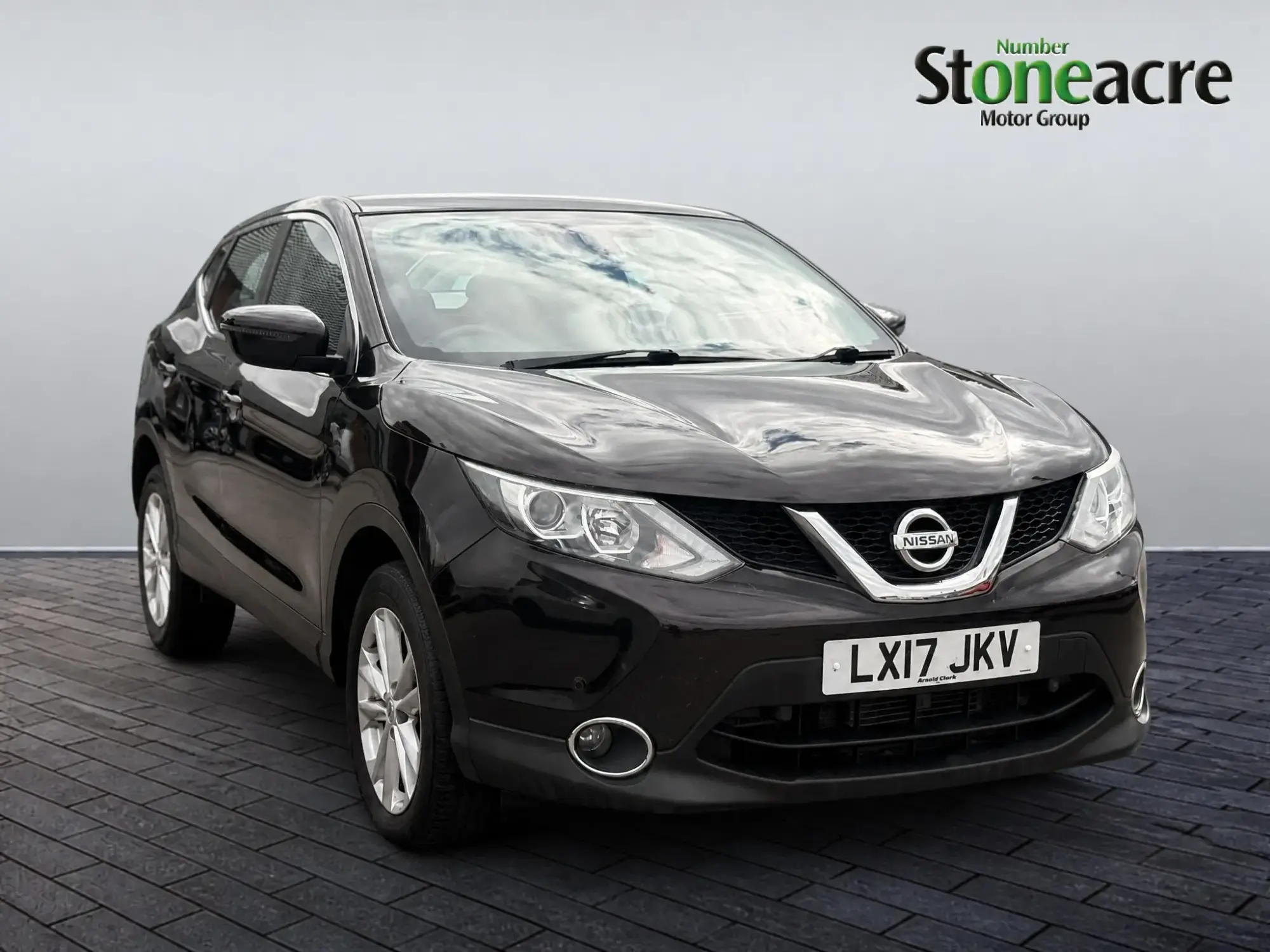 Nissan Qashqai 1.2 DIG-T Acenta XTRON 2WD Euro 6 (s/s) 5dr LX17JKV Image 1