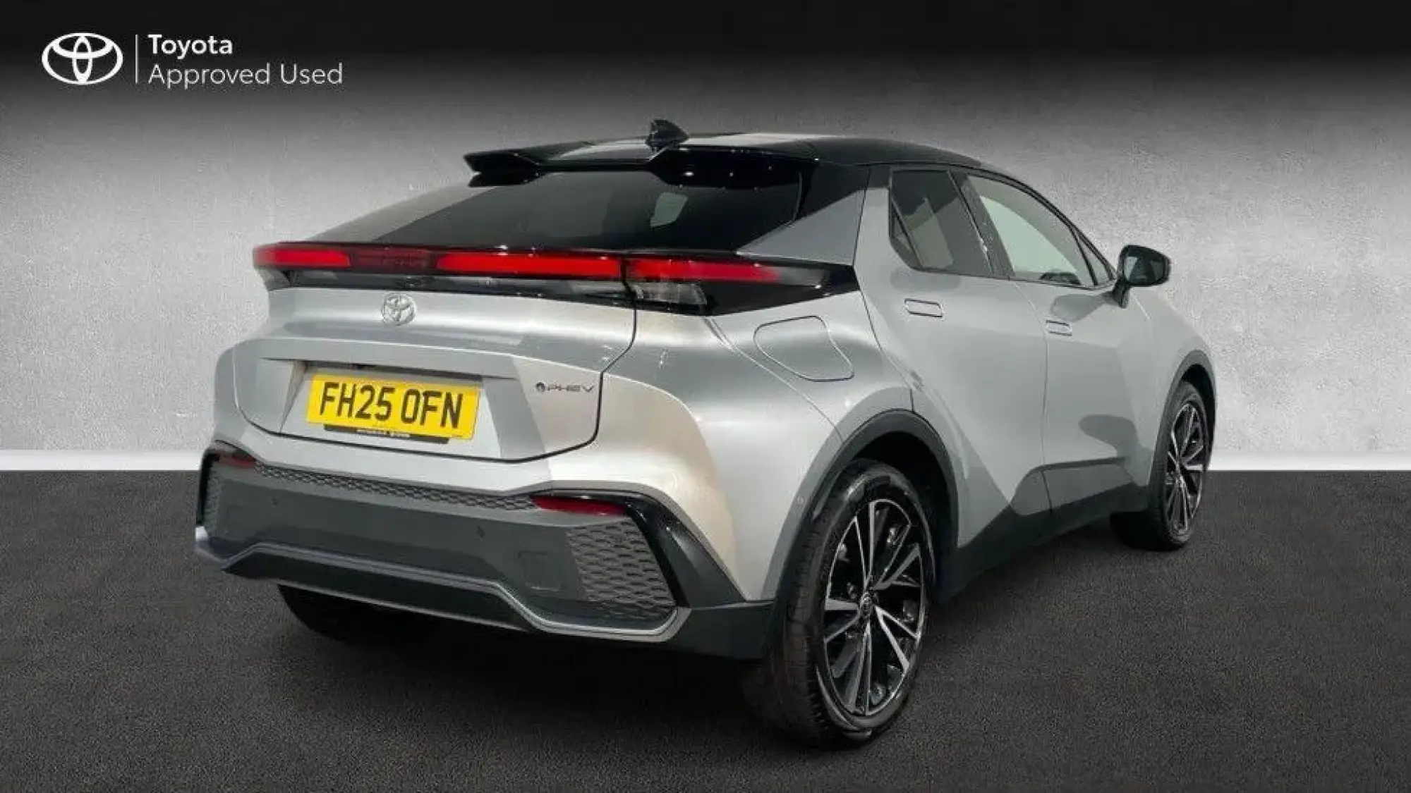 Toyota C-HR Plug-in Hybrid 2.0 VVT-h 13.6 kWh Excel CVT Euro 6 (s/s) 5dr FH25OFN Image 3