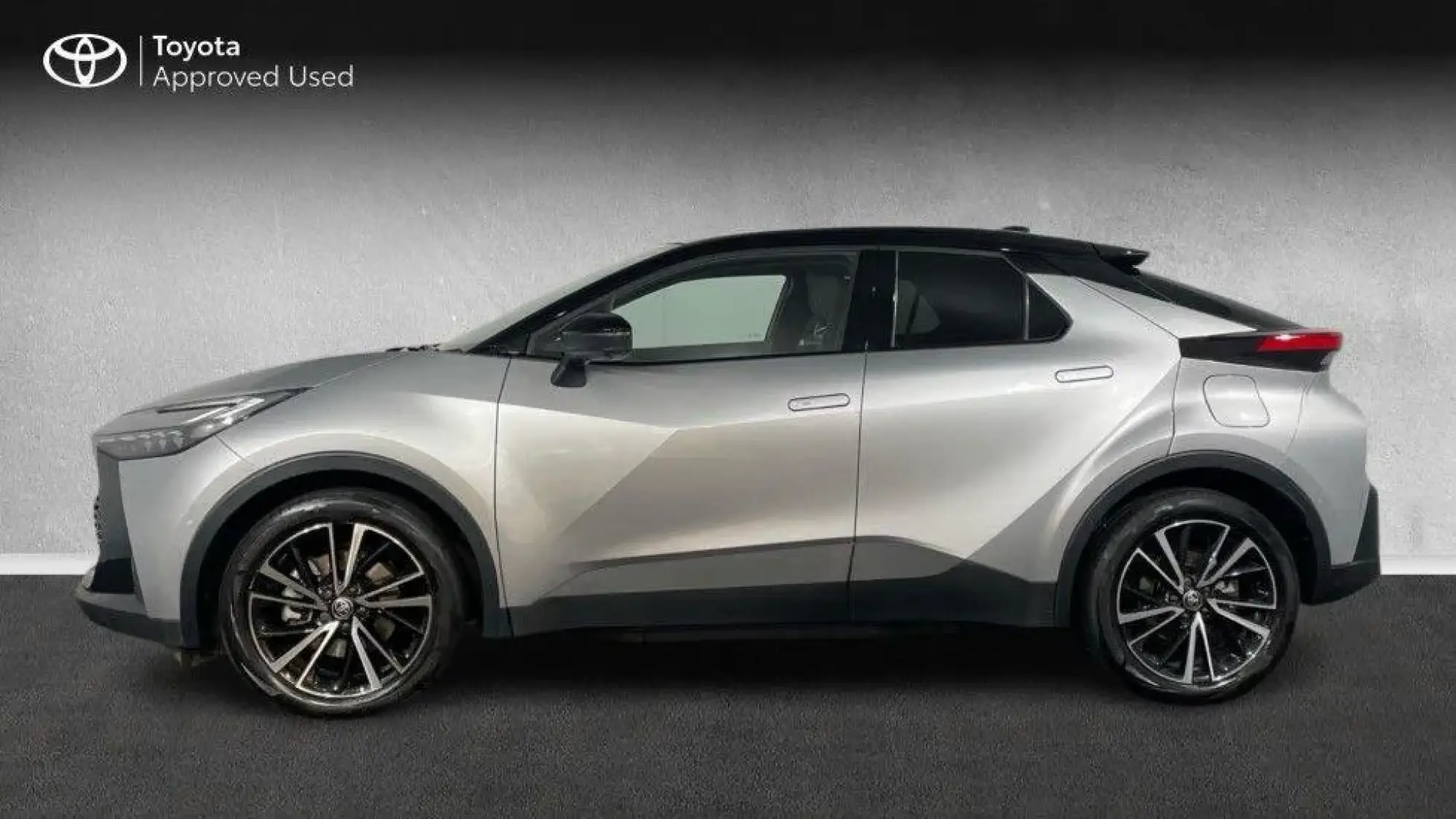 Toyota C-HR Plug-in Hybrid Image 6 Toyota C-HR Plug-in Hybrid Image 6