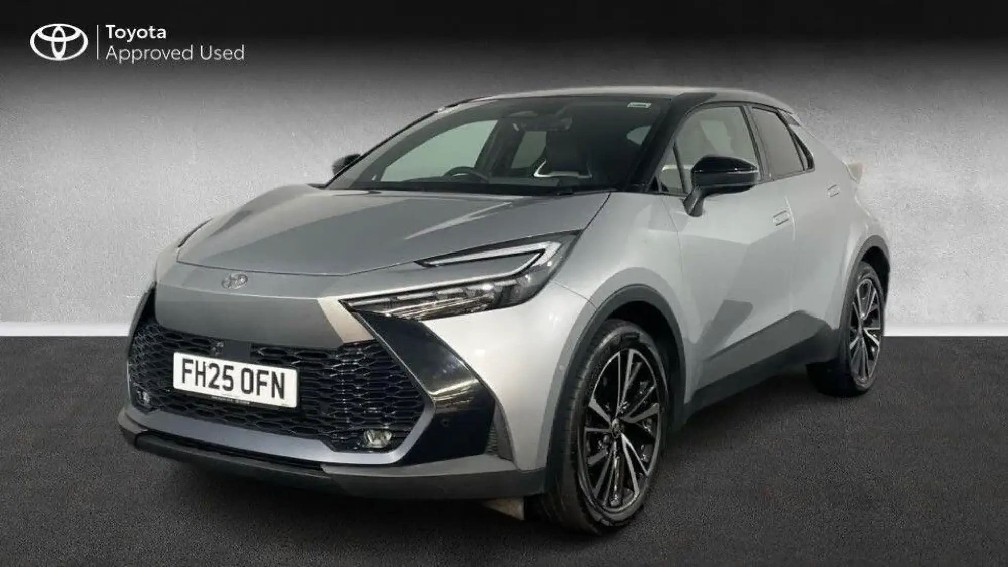 Toyota C-HR Plug-in Hybrid Image 7 Toyota C-HR Plug-in Hybrid Image 7
