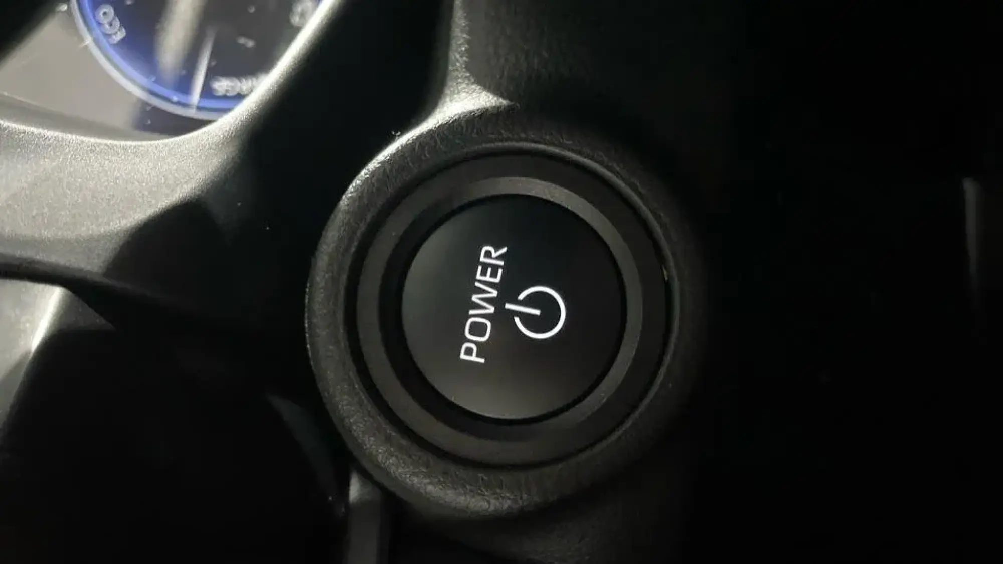 Toyota C-HR Plug-in Hybrid Image 25 Toyota C-HR Plug-in Hybrid Image 25