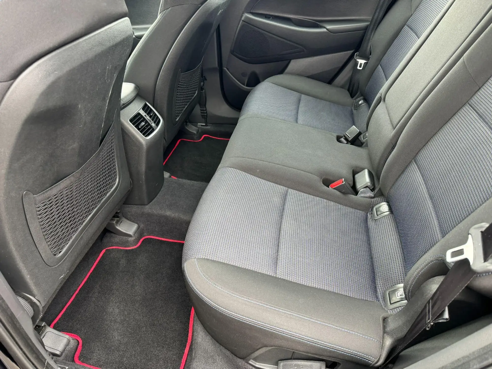 Hyundai TUCSON Image 13 Hyundai TUCSON Image 13