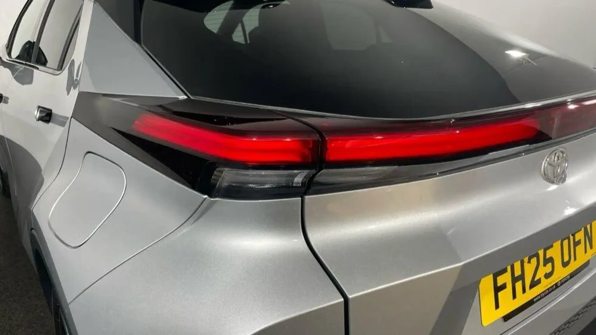 Toyota C-HR Plug-in Hybrid Image 30 Toyota C-HR Plug-in Hybrid Image 30