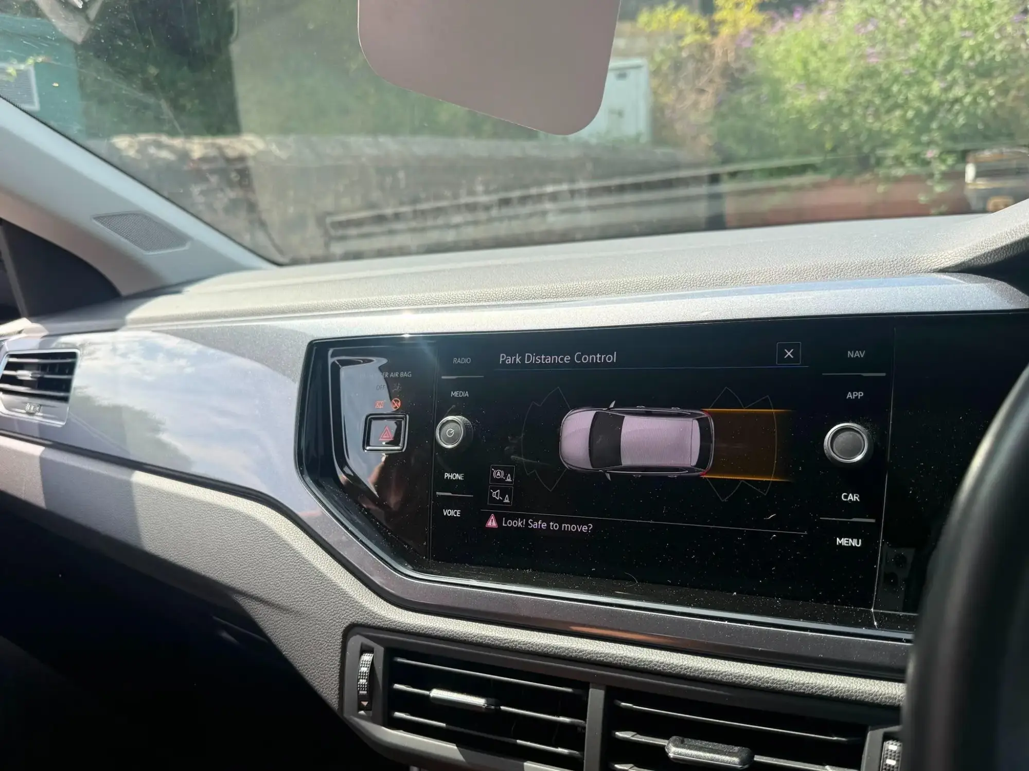 Volkswagen Polo Image 10