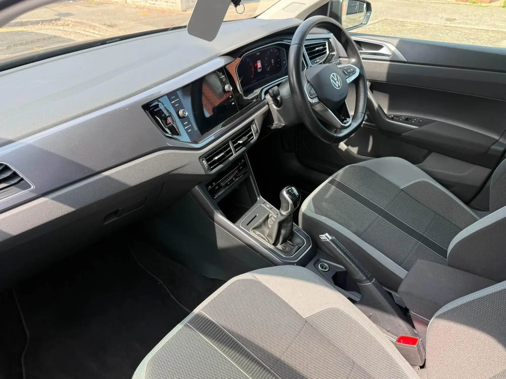 Volkswagen Polo Image 11