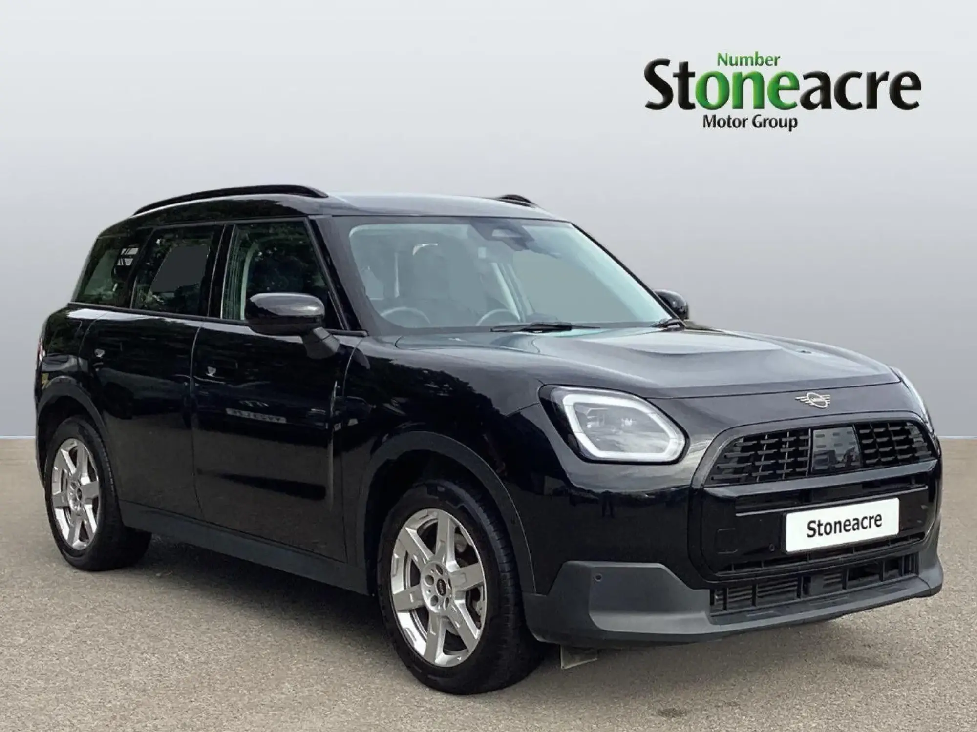MINI Countryman 1.5C MHEV Classic Auto Euro 6 (s/s) 5dr YY74PYT Image 1