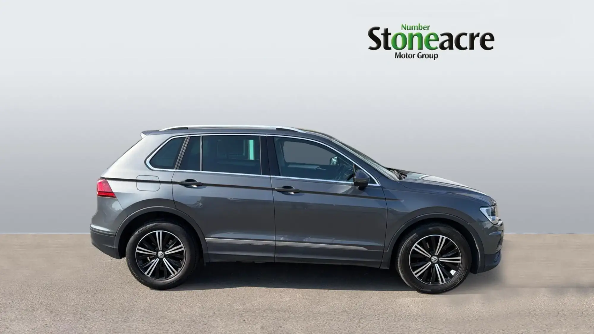 Volkswagen Tiguan 1.4 TSI SE Navigation Euro 6 (s/s) 5dr YH18VNJ Image 3