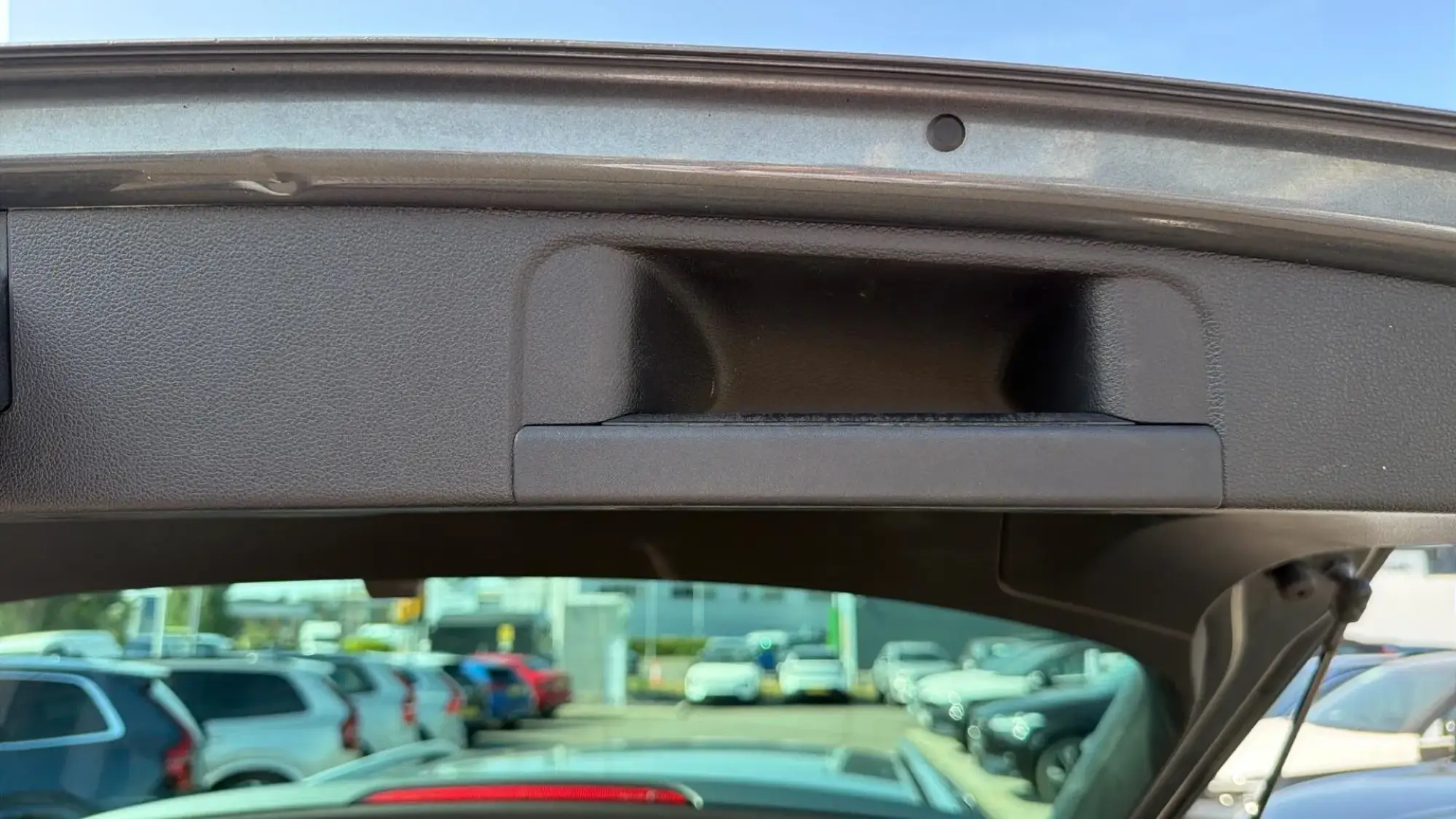 Volkswagen Tiguan Image 14