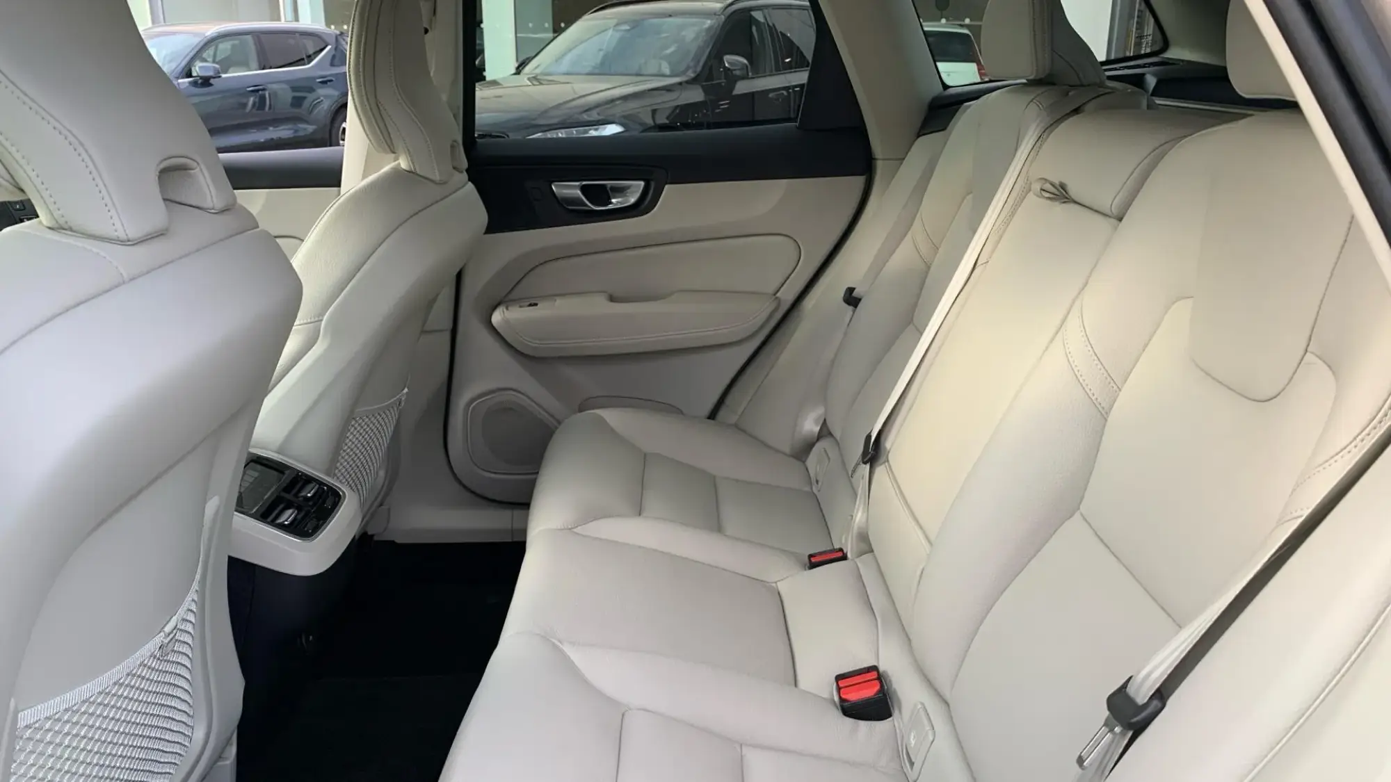 Volvo XC60 Image 33