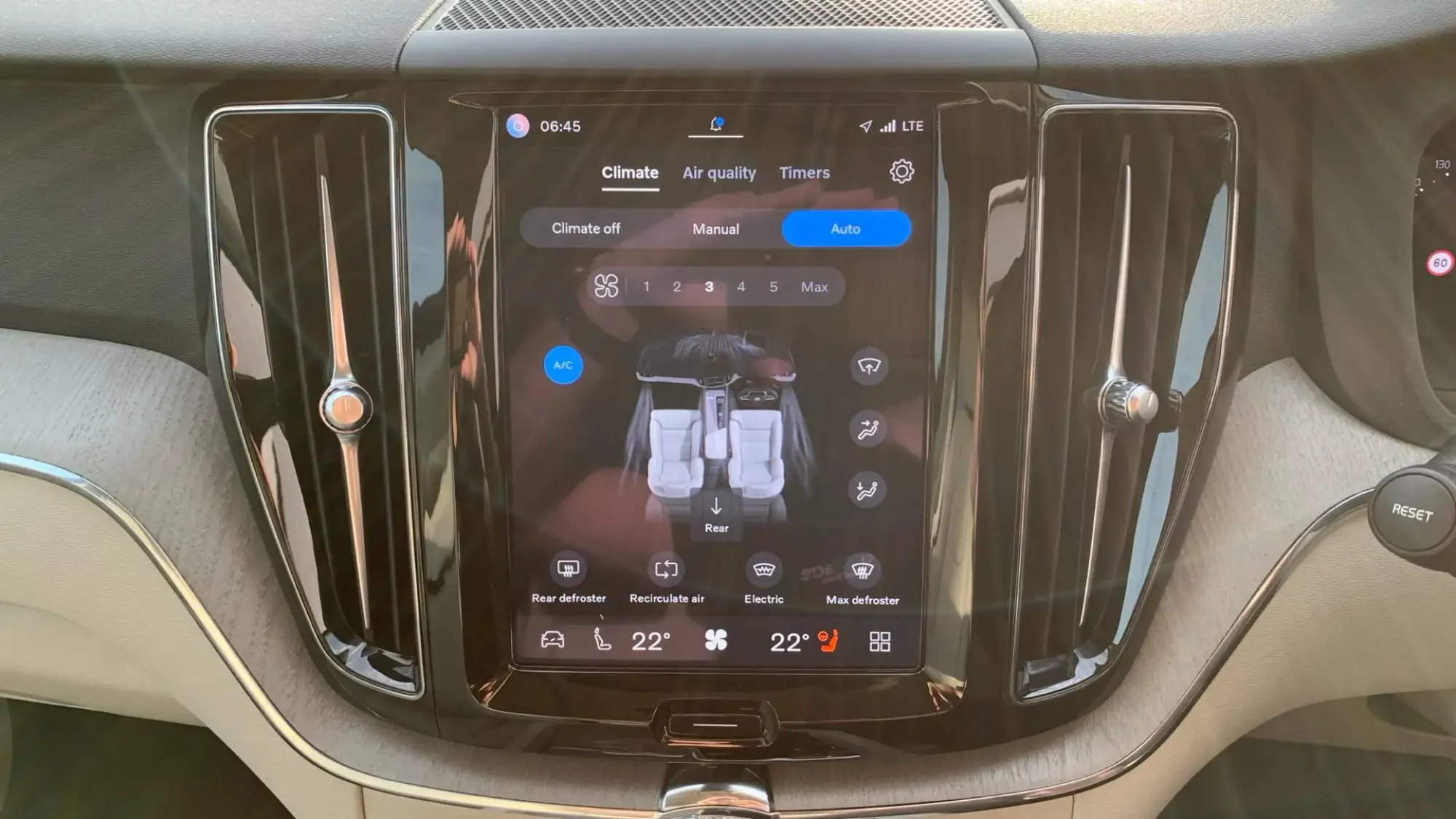 Volvo XC60 Image 39