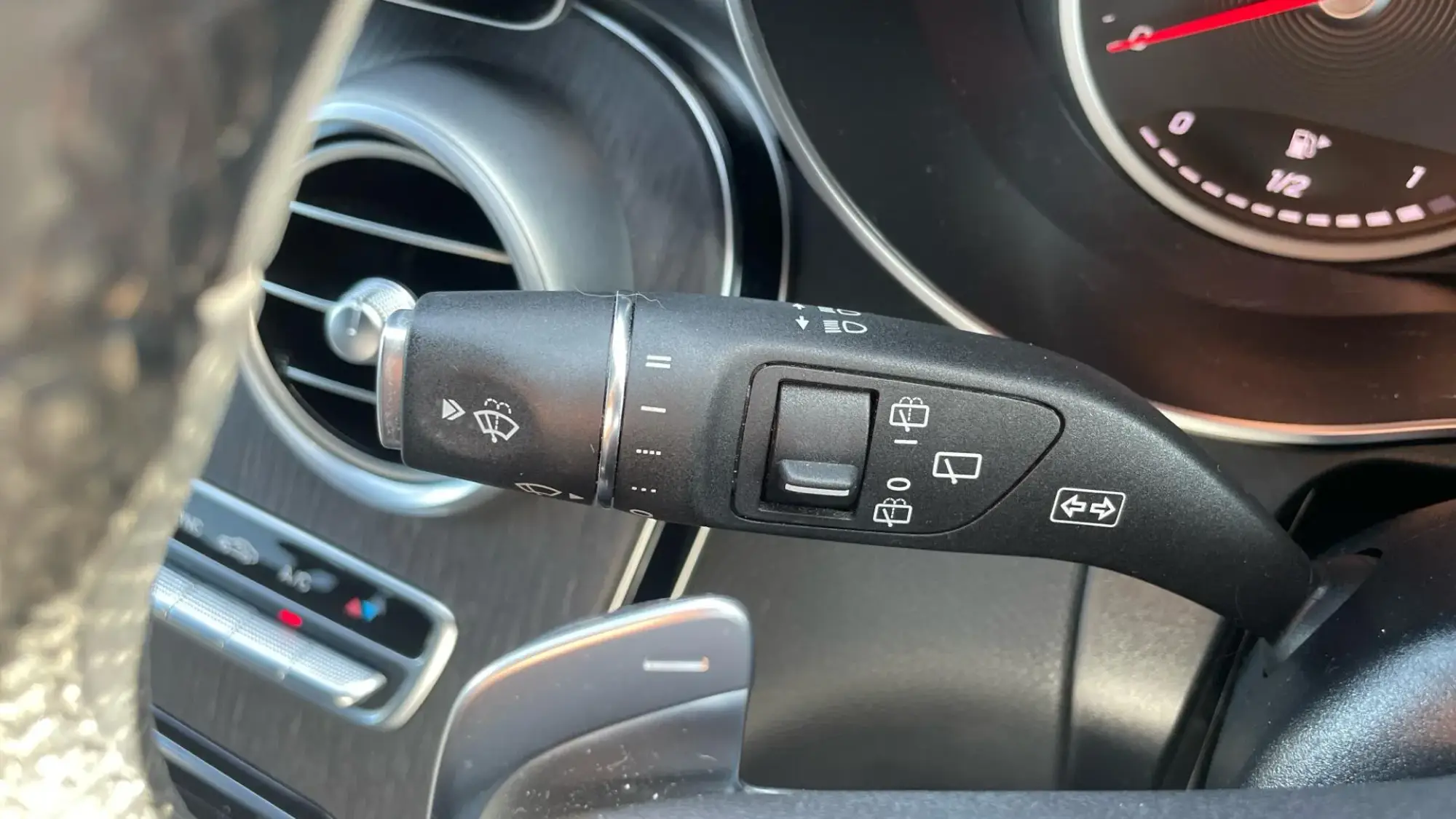 Mercedes-Benz GLC Image 18 Mercedes-Benz GLC Image 18
