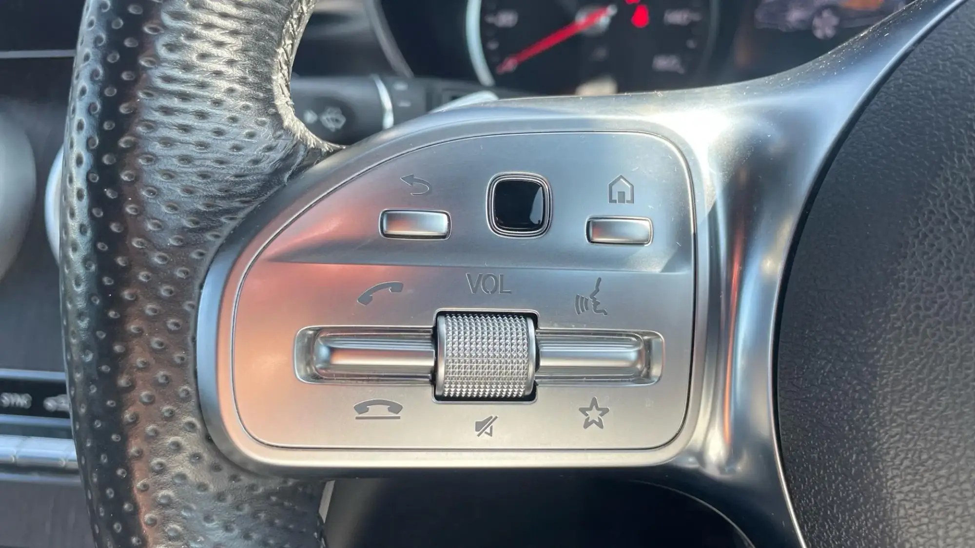 Mercedes-Benz GLC Image 19 Mercedes-Benz GLC Image 19