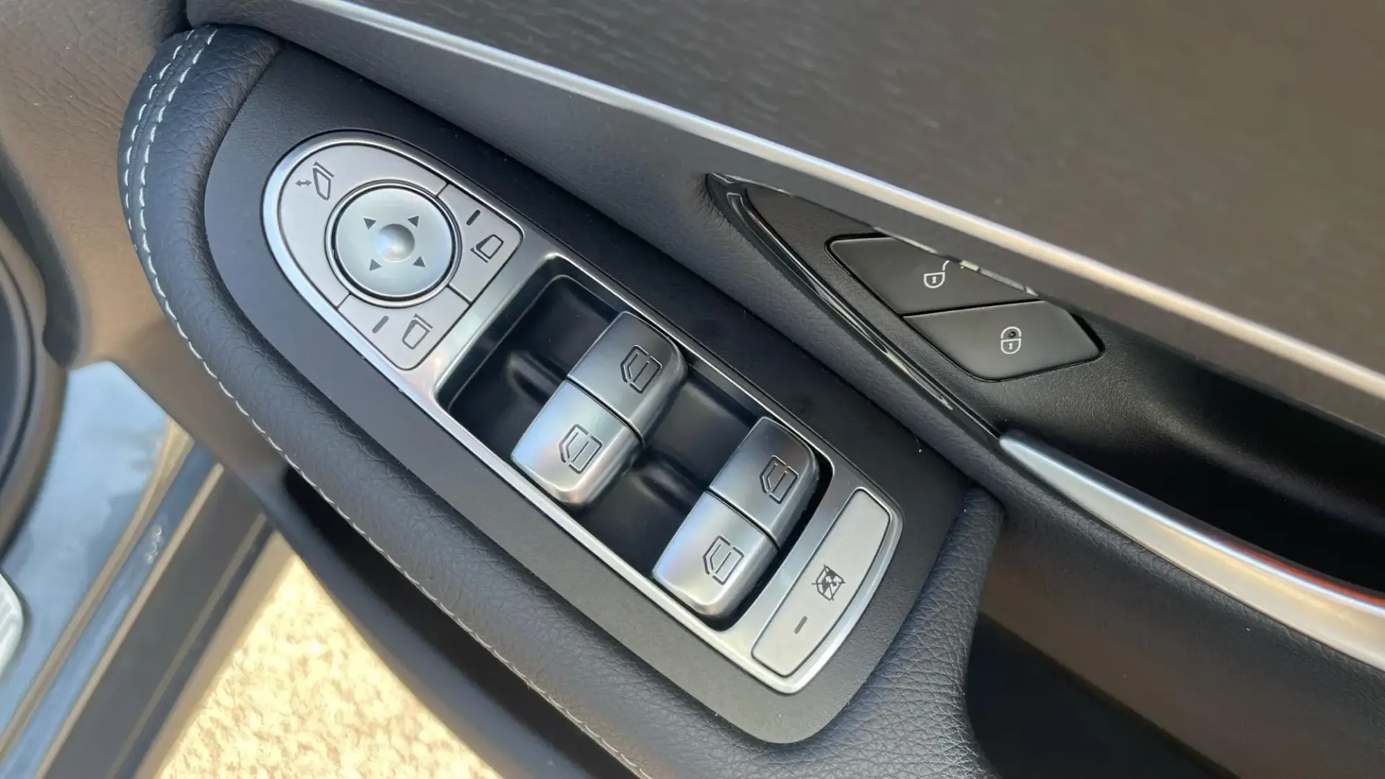 Mercedes-Benz GLC Image 22 Mercedes-Benz GLC Image 22