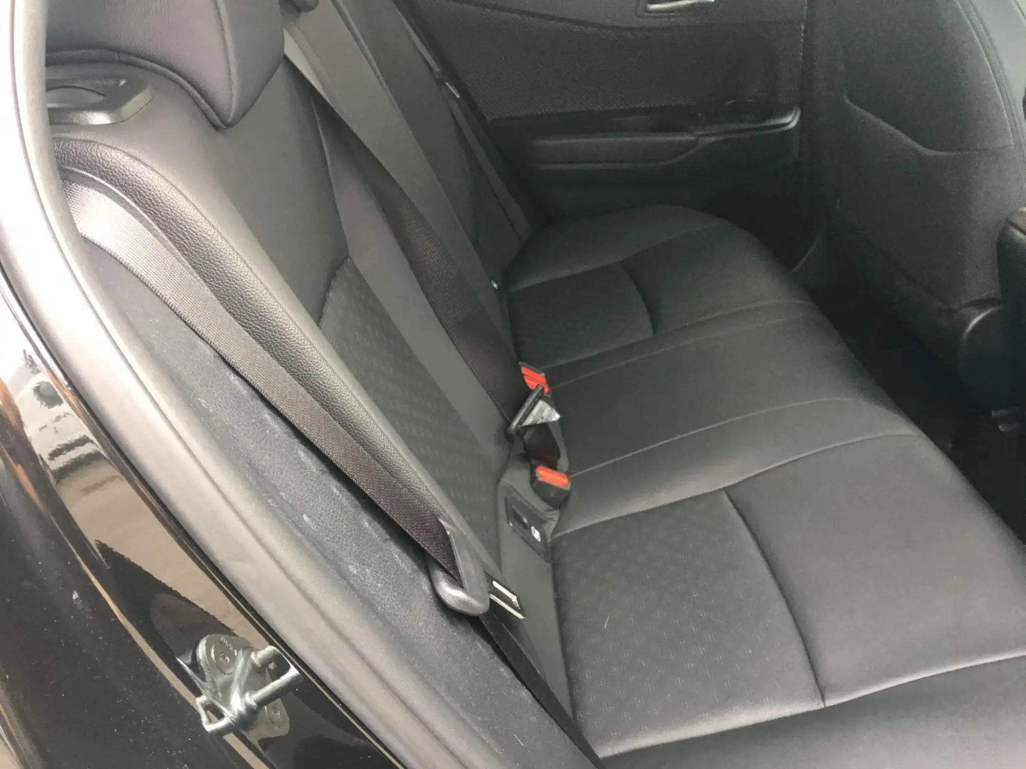 Toyota C-HR Self-Charging Hybrid Image 17 Toyota C-HR Self-Charging Hybrid Image 17