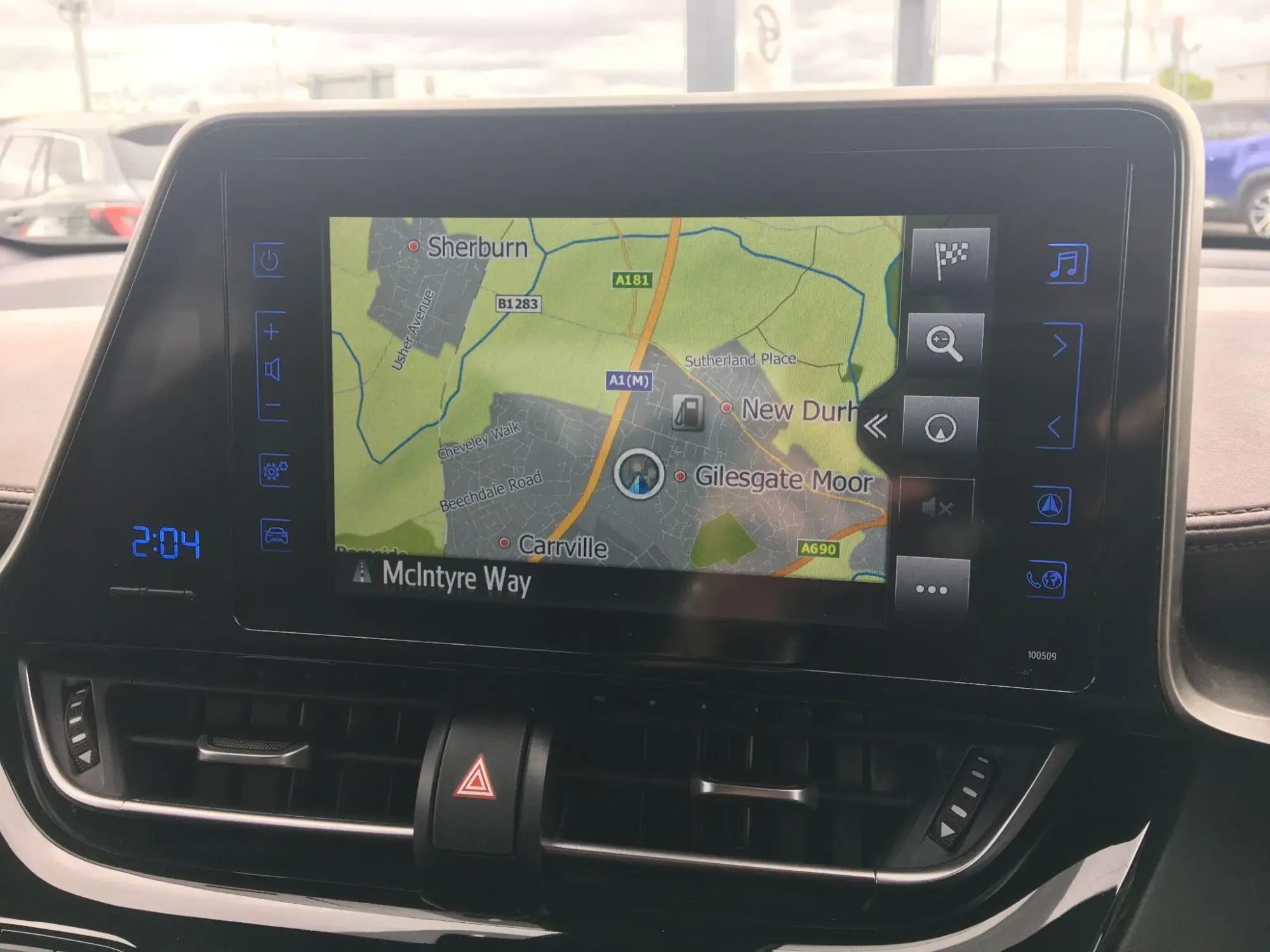 Toyota C-HR Self-Charging Hybrid Image 16 Toyota C-HR Self-Charging Hybrid Image 16