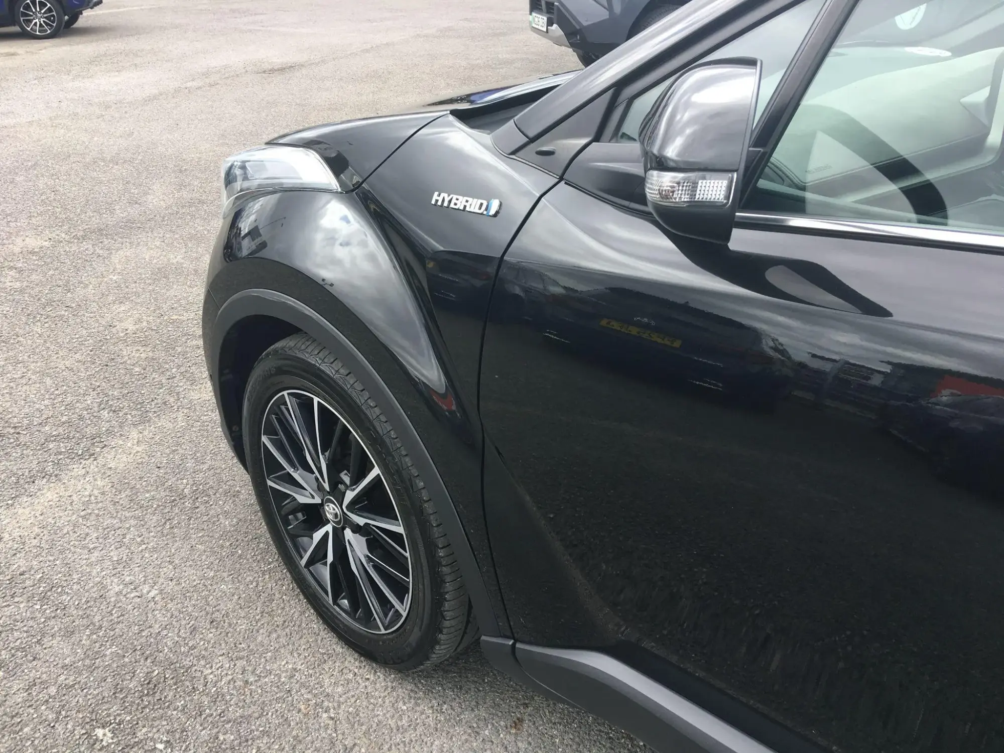 Toyota C-HR Self-Charging Hybrid Image 30 Toyota C-HR Self-Charging Hybrid Image 30