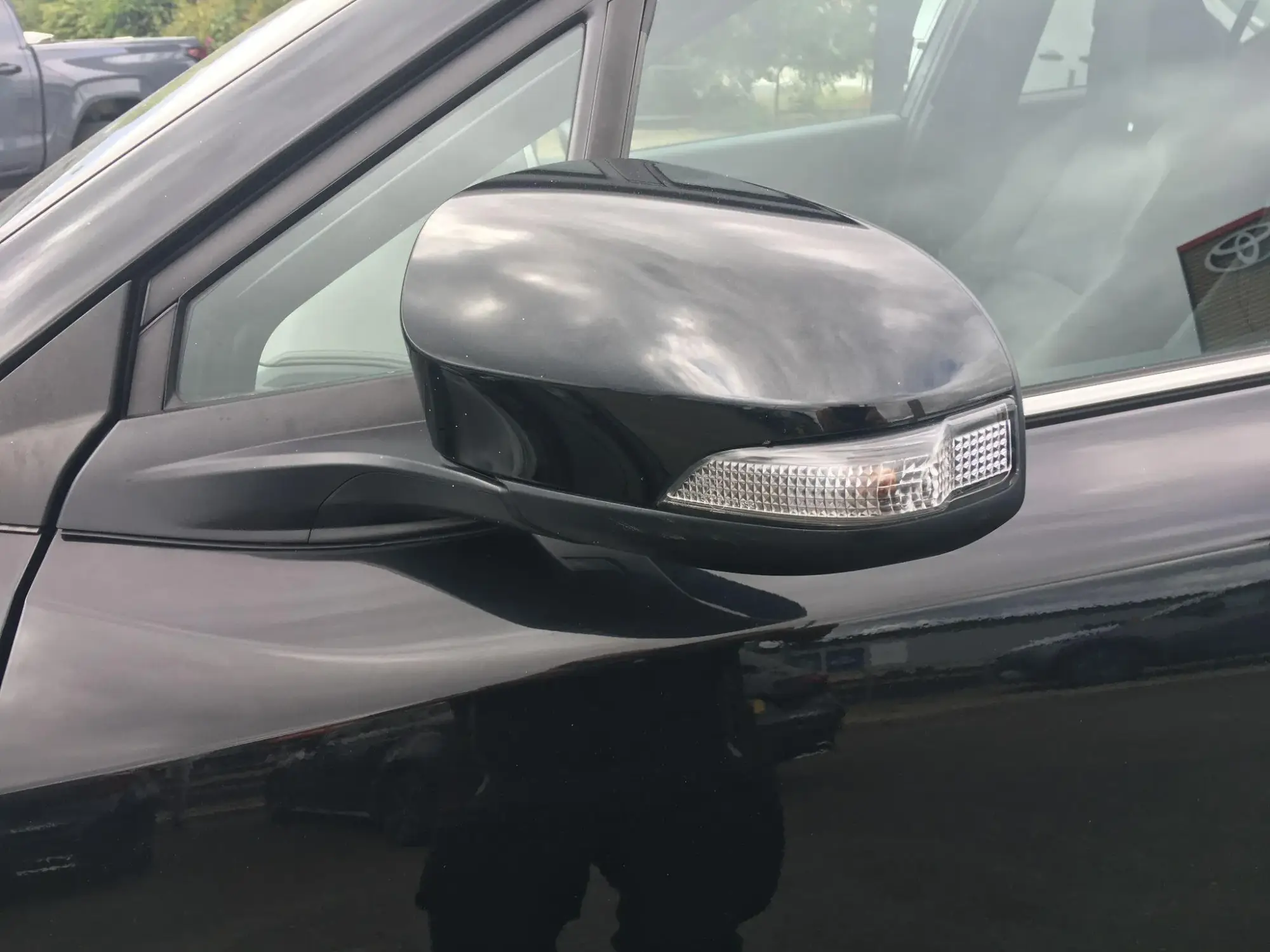 Toyota C-HR Self-Charging Hybrid Image 32 Toyota C-HR Self-Charging Hybrid Image 32