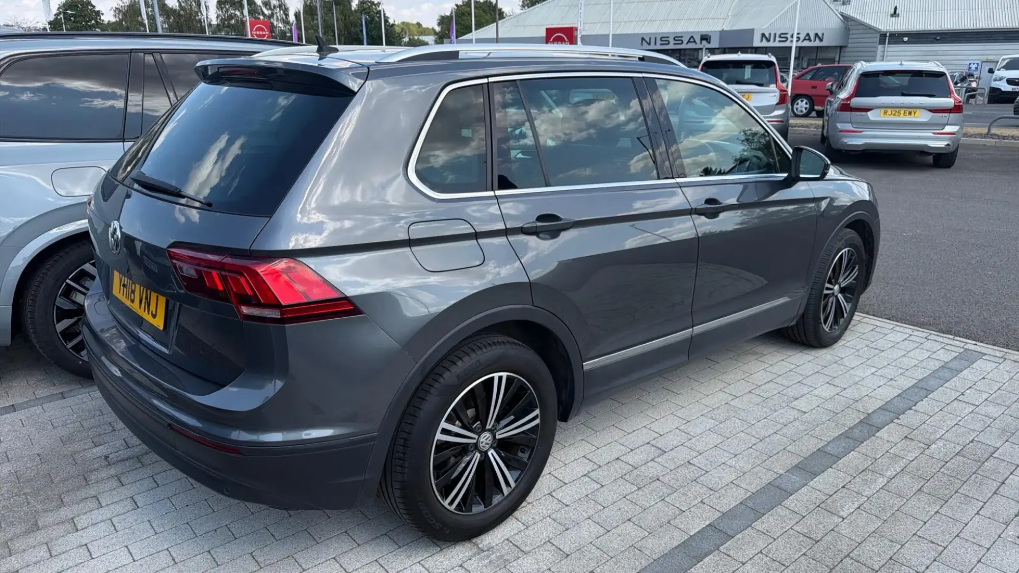 Volkswagen Tiguan Image 31