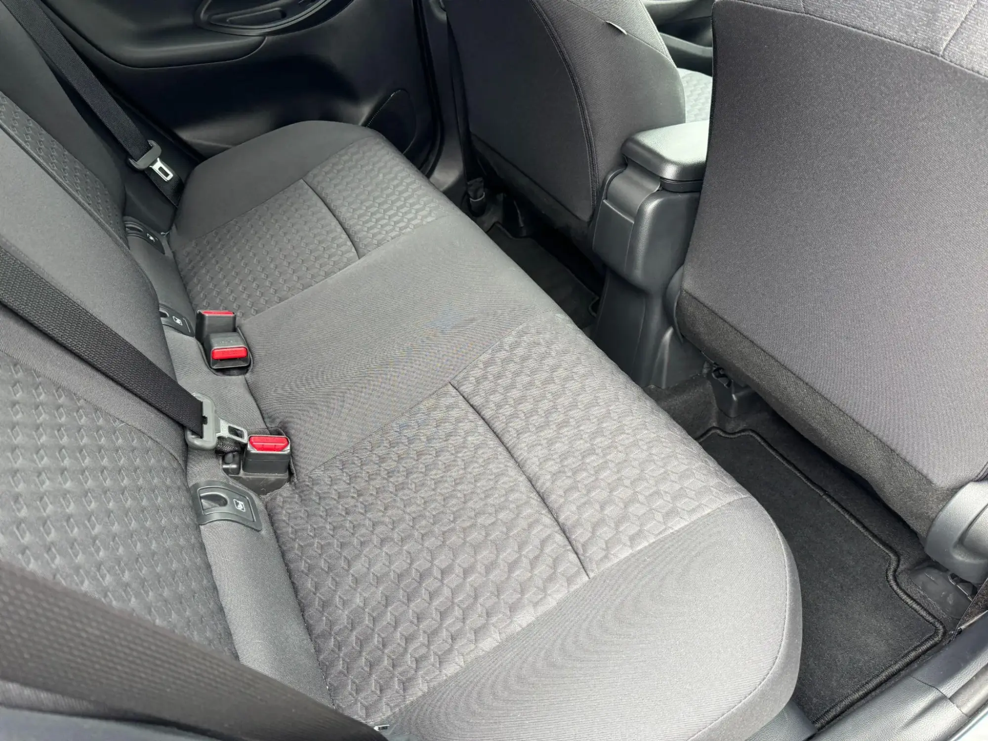 Toyota Yaris Image 12 Toyota Yaris Image 12