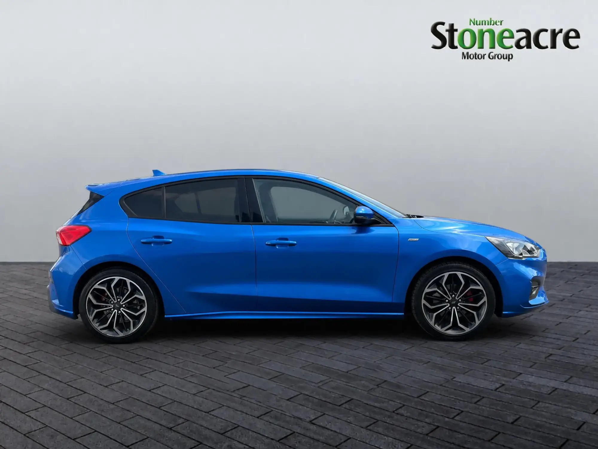 Ford Focus 1.0T EcoBoost ST-Line X Hatchback 5dr Petrol Manual Euro 6 (s/s) (125 ps) EK68NTG Image 2