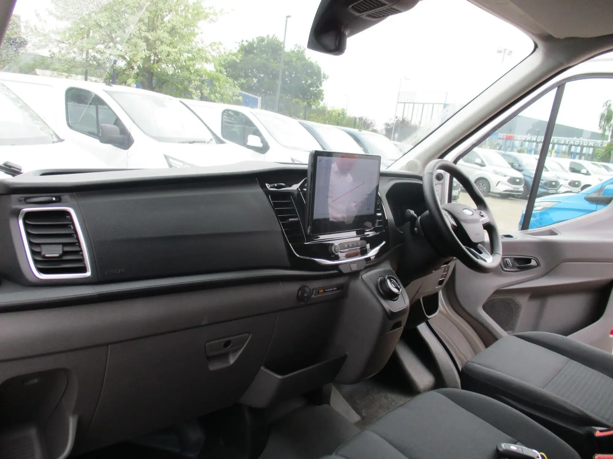 Ford E-Transit Image 10
