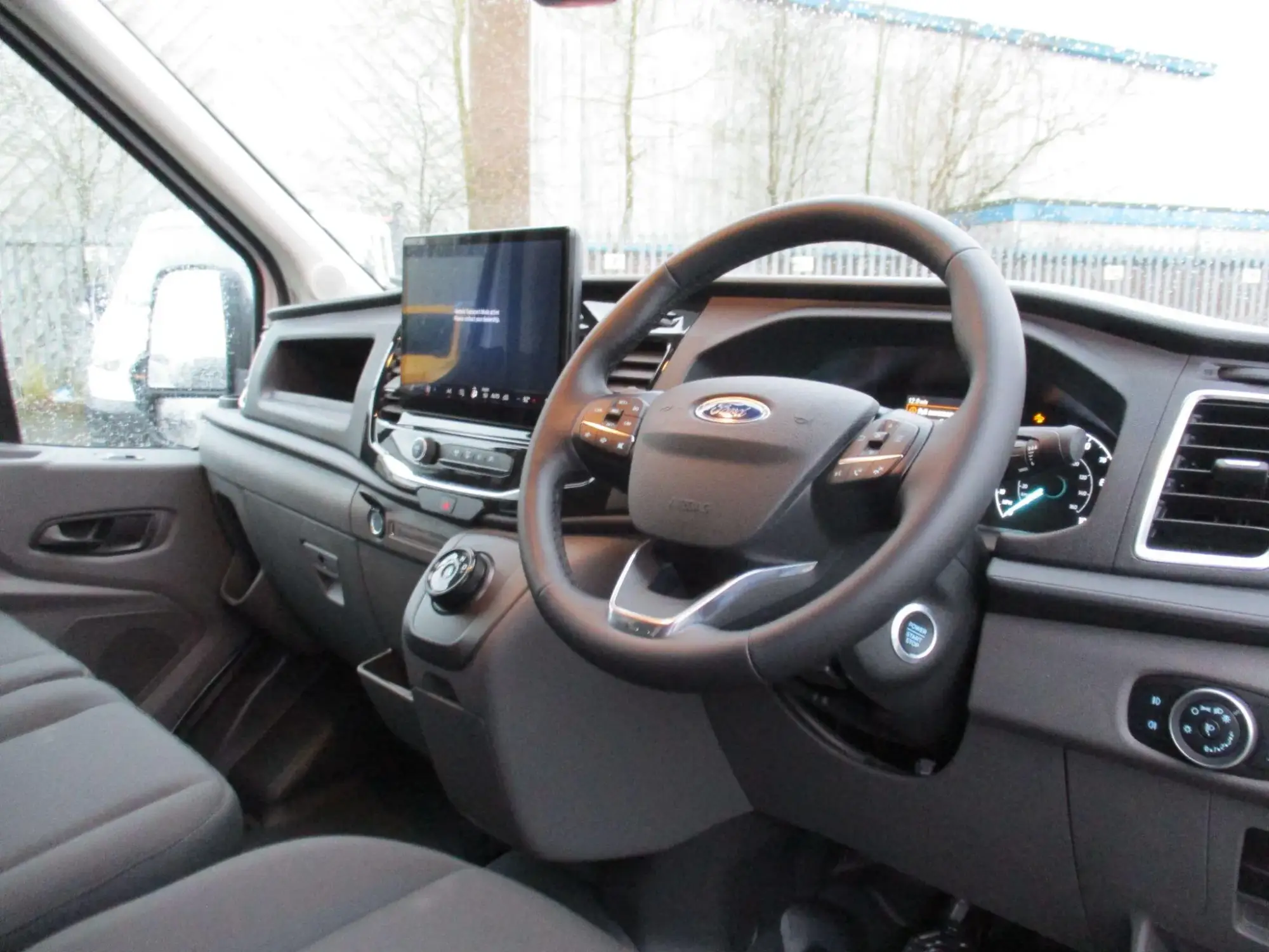 Ford E-Transit Image 13