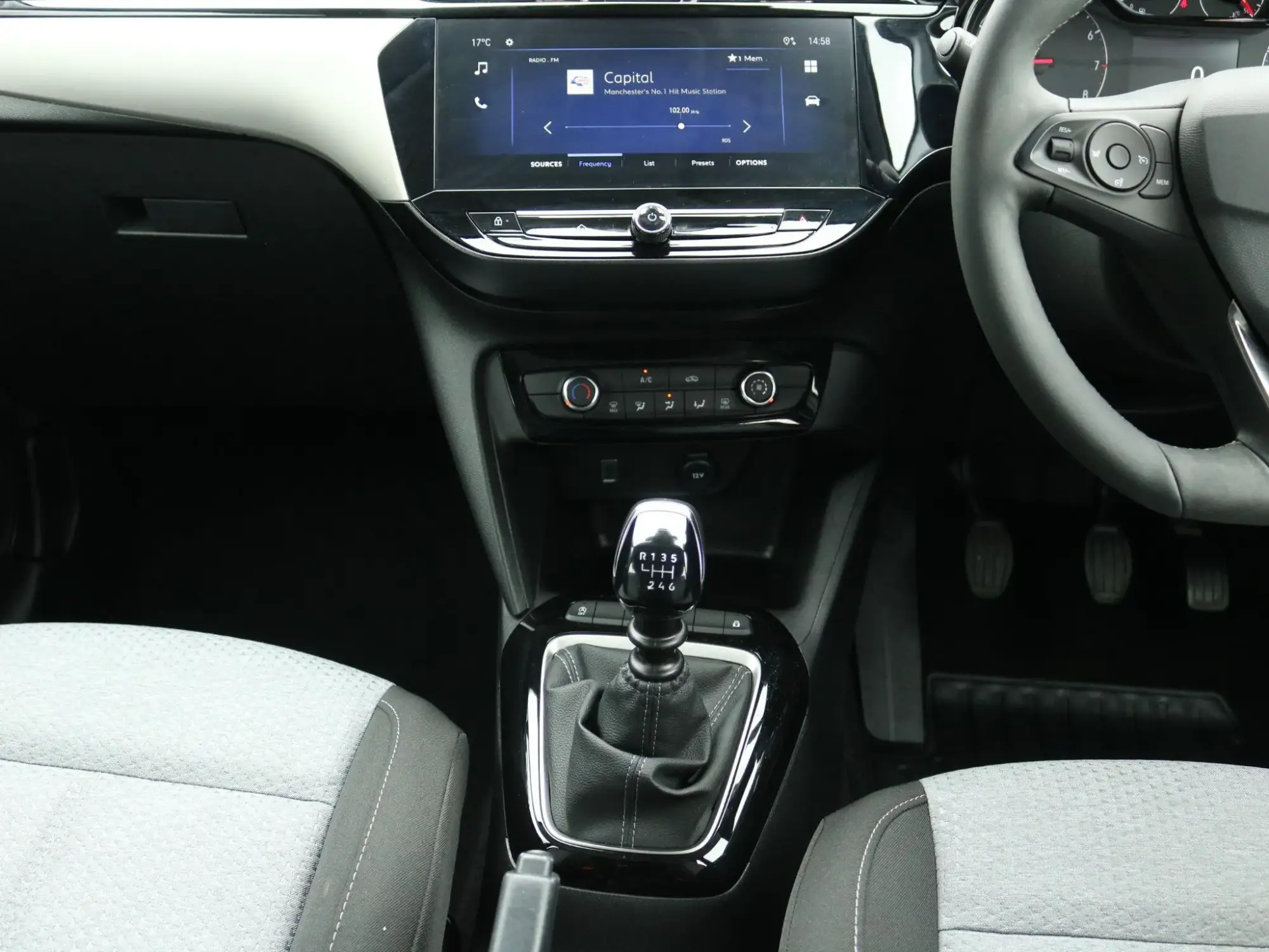 Vauxhall Corsa Image 25 Vauxhall Corsa Image 25