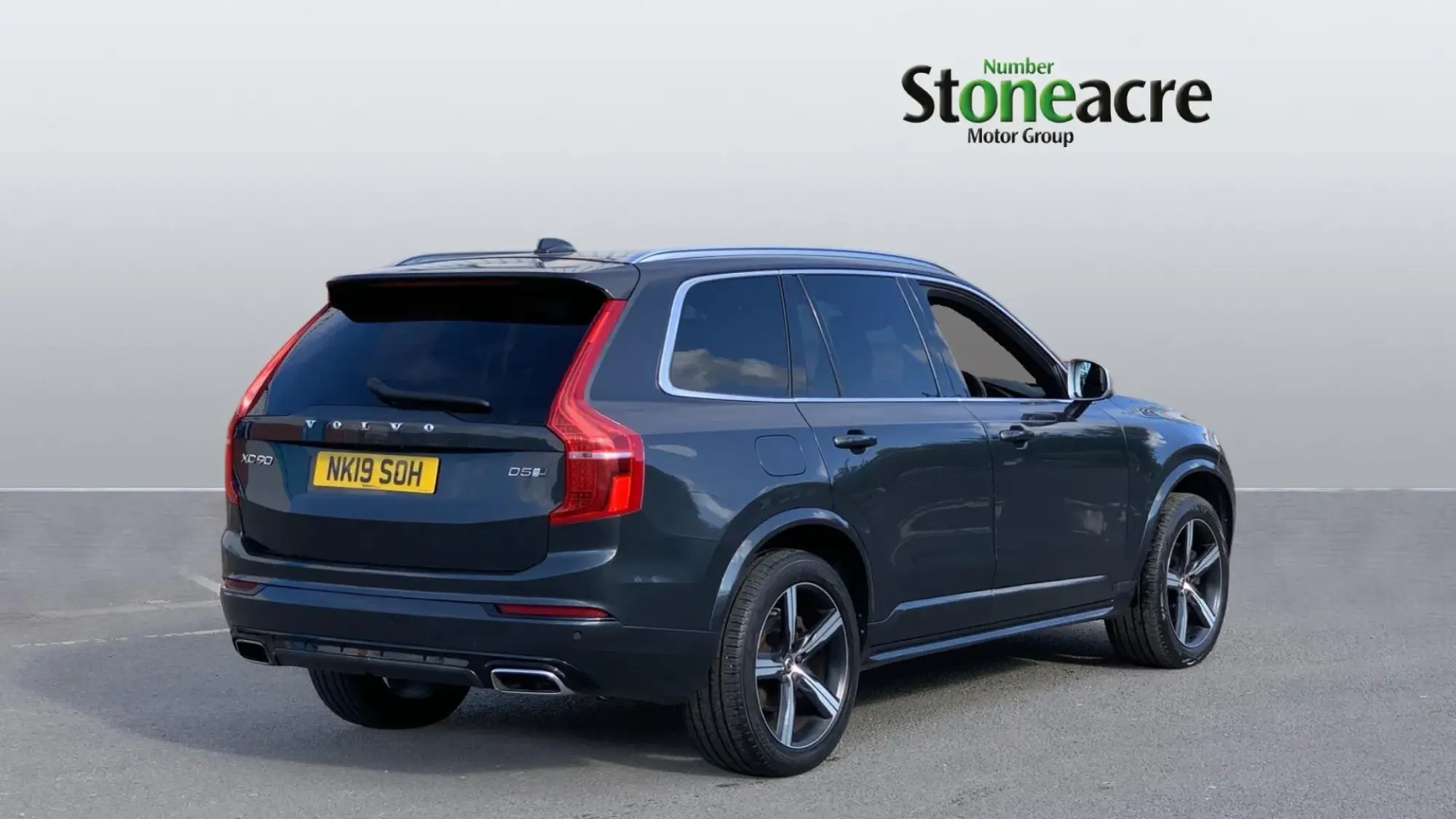 Volvo XC90 2.0 D5 PowerPulse R DESIGN 5dr AWD Geartronic NK19SOH Image 2