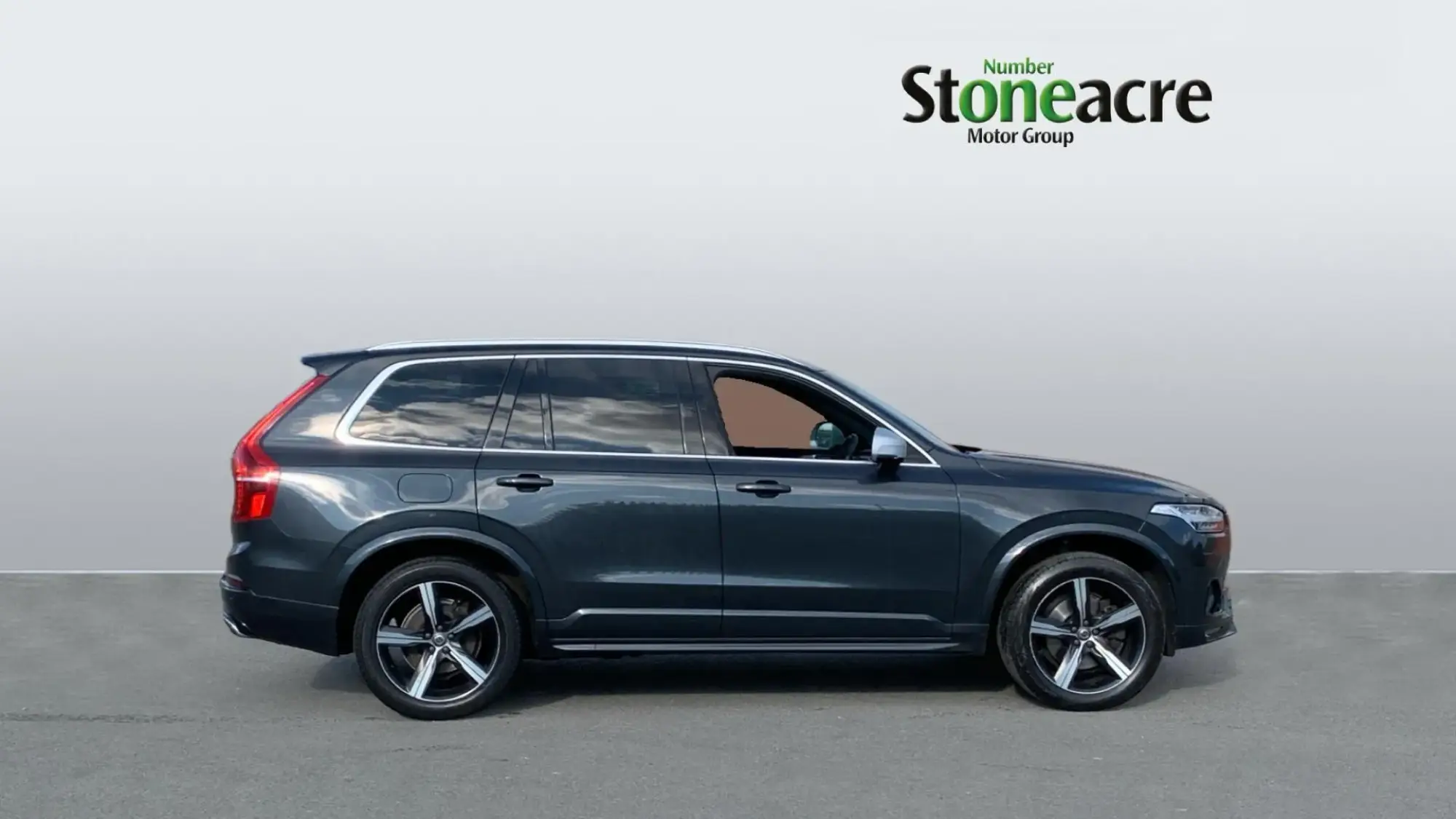Volvo XC90 2.0 D5 PowerPulse R DESIGN 5dr AWD Geartronic NK19SOH Image 3