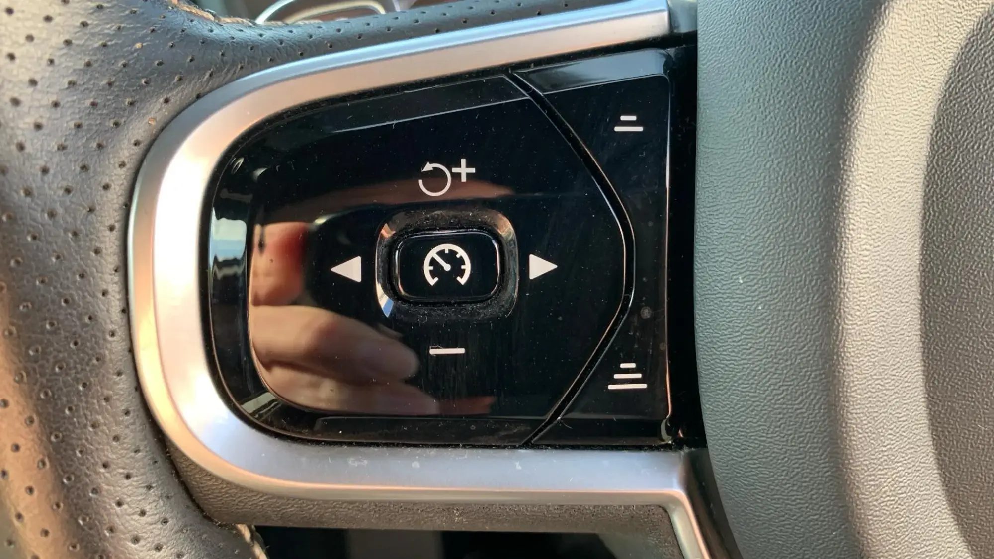 Volvo XC90 Image 21