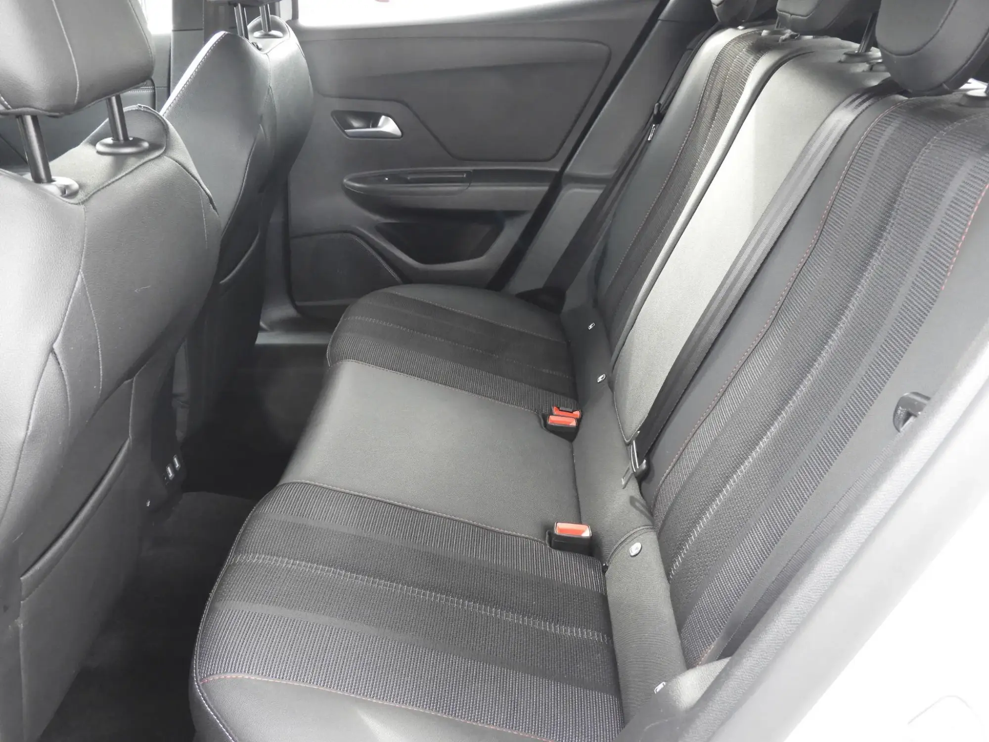 Vauxhall Mokka Image 15 Vauxhall Mokka Image 15