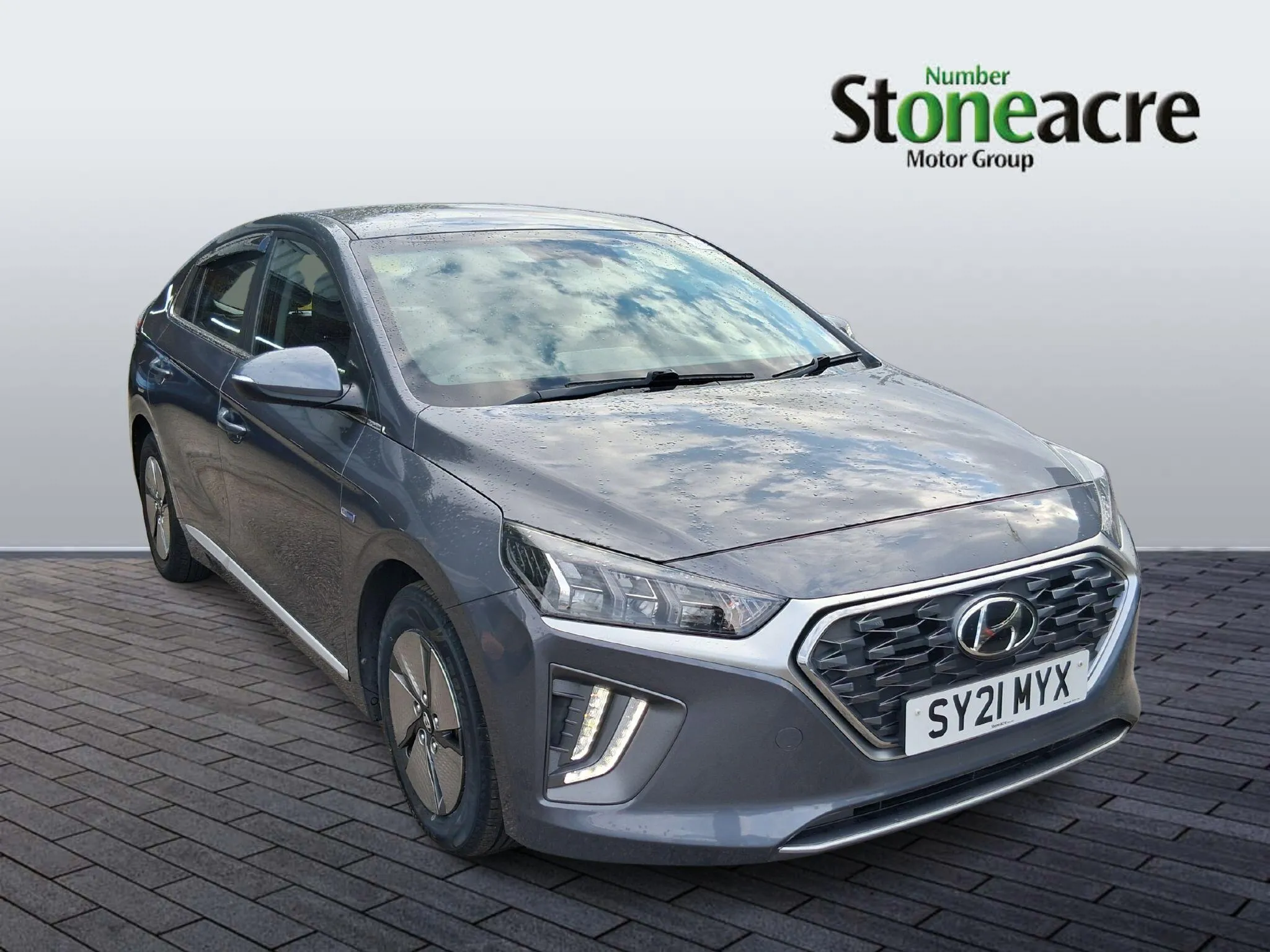 Hyundai Ioniq Hybrid listing photo