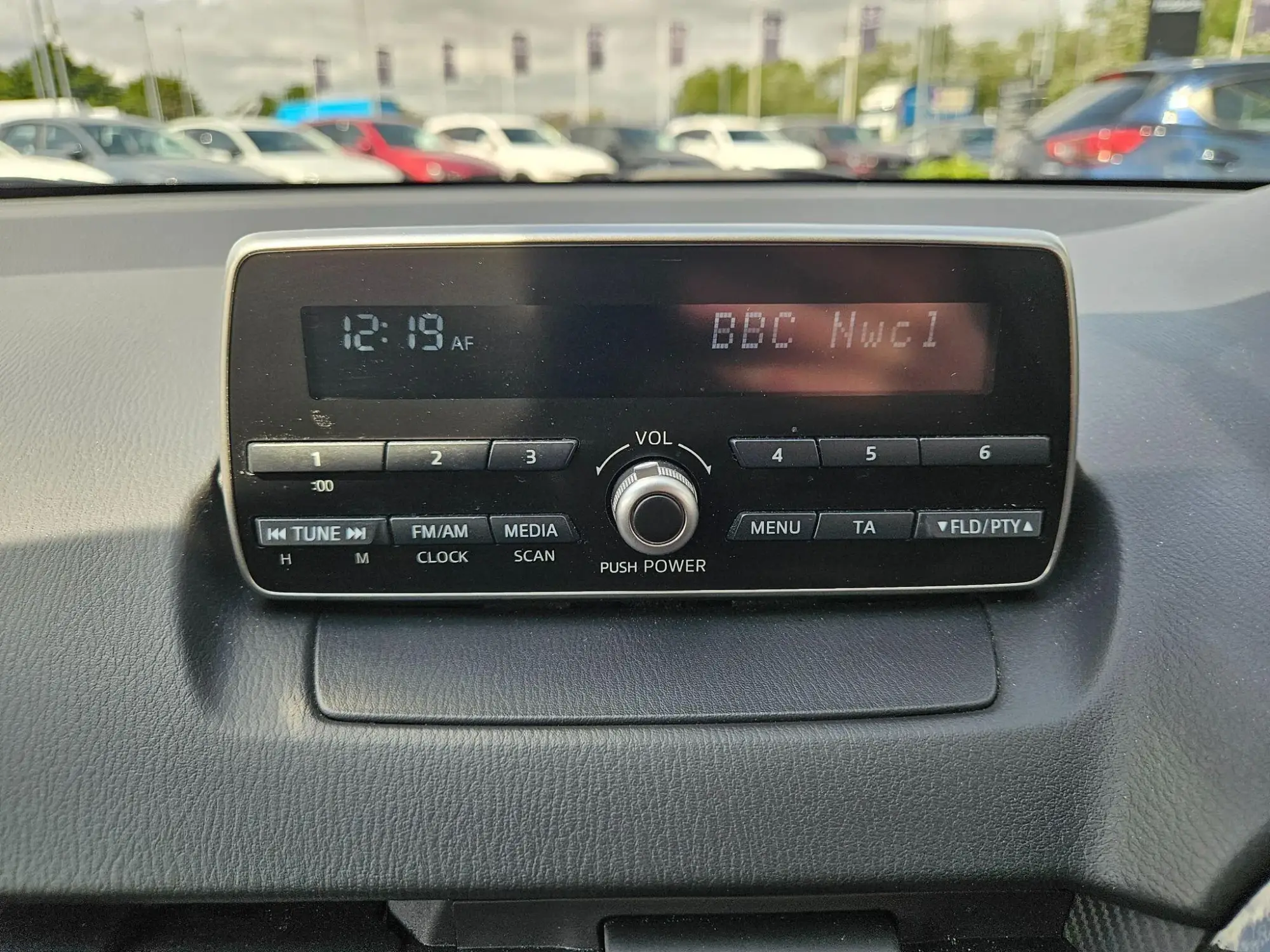 Mazda2 Image 16