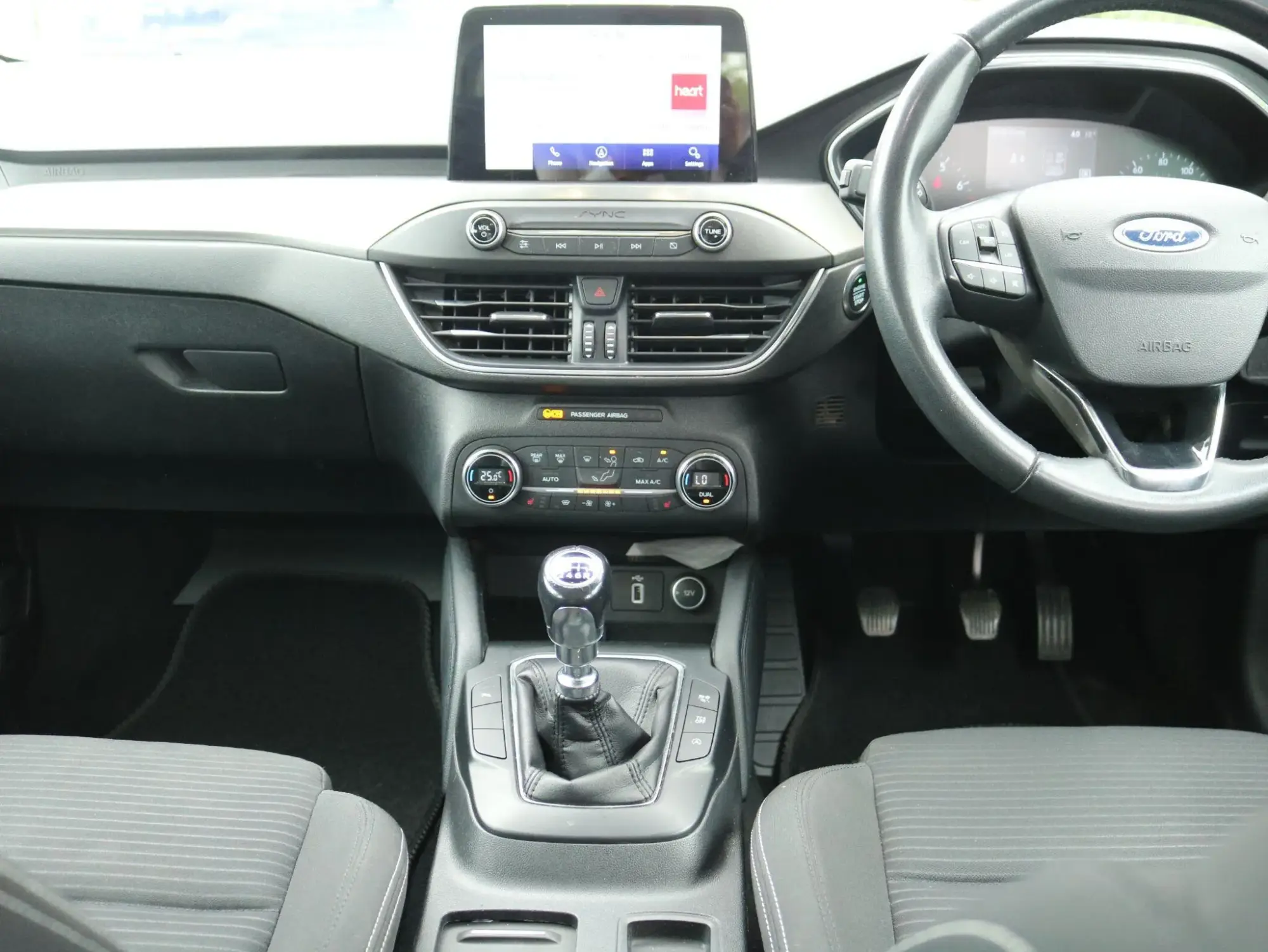 Ford Focus Estate Image 24