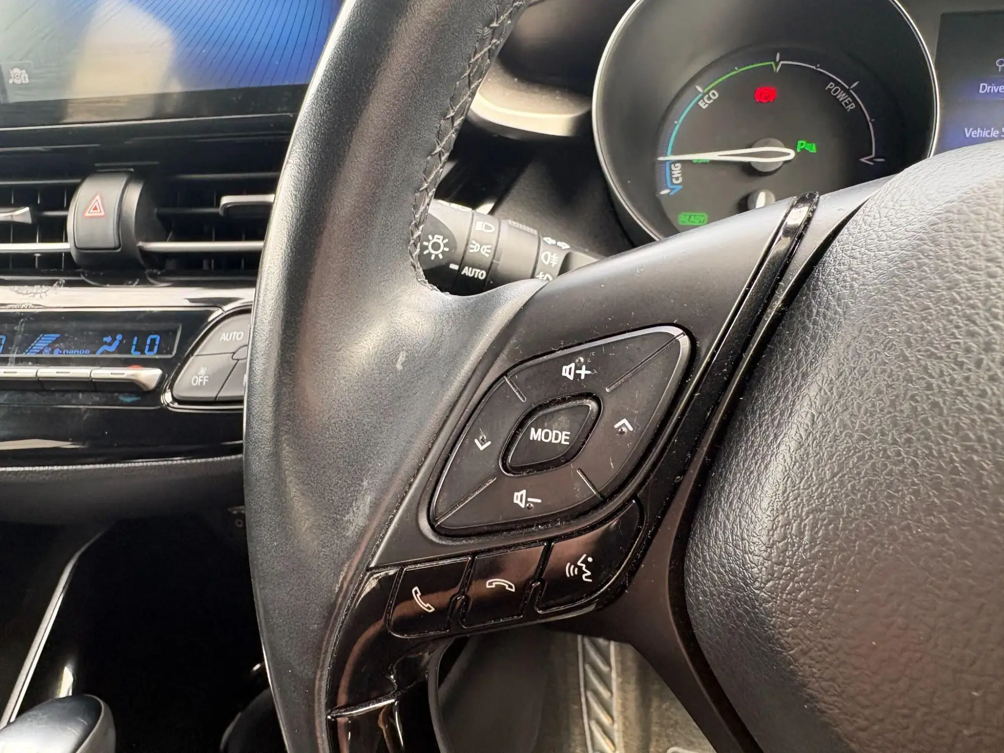 Toyota C-HR Self-Charging Hybrid Image 23 Toyota C-HR Self-Charging Hybrid Image 23