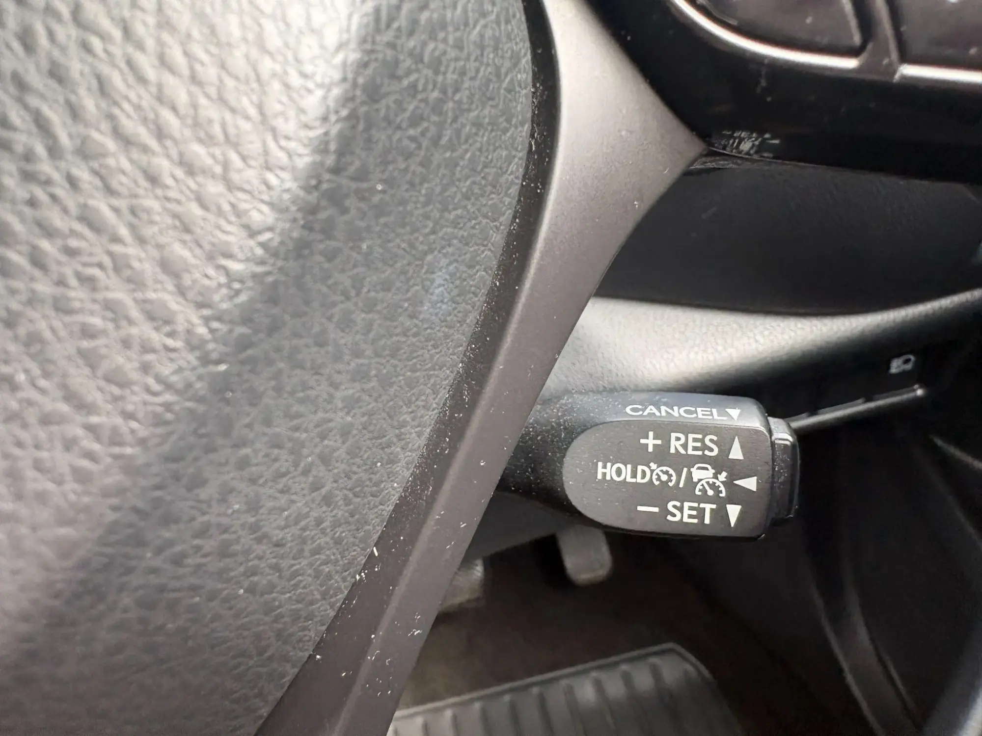 Toyota C-HR Self-Charging Hybrid Image 27 Toyota C-HR Self-Charging Hybrid Image 27