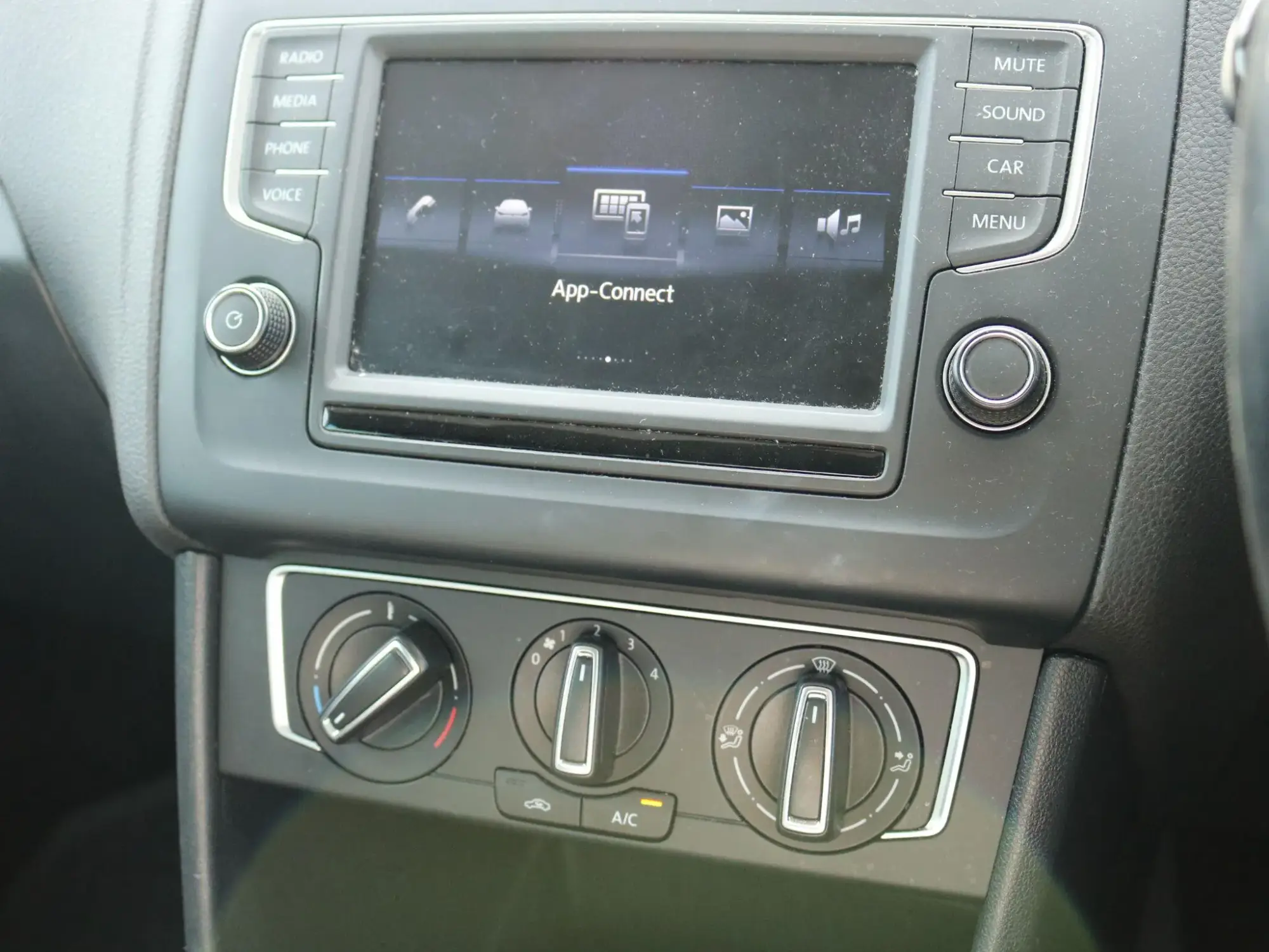 Volkswagen Polo Image 19