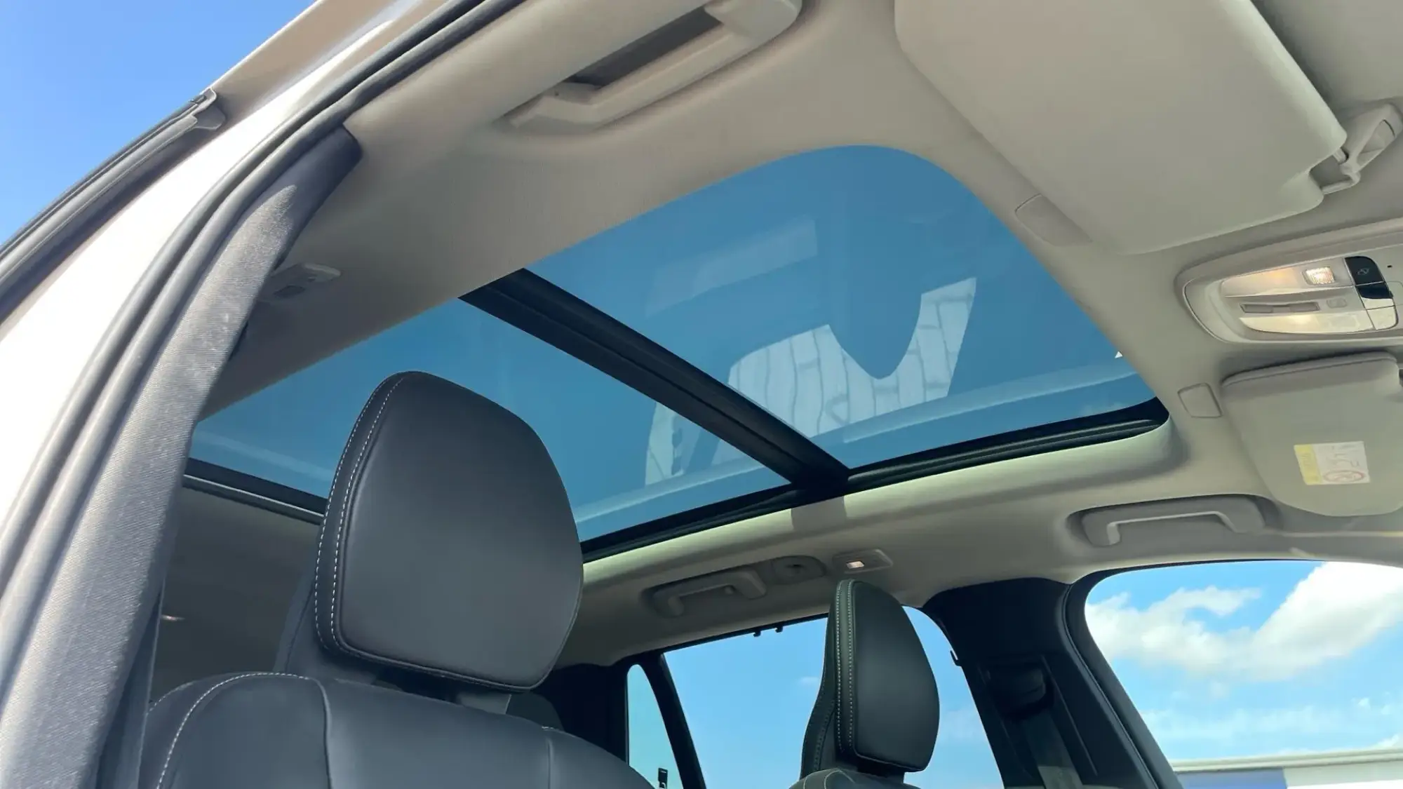 Volvo XC90 Plug-In Hybrid Image 29 Volvo XC90 Plug-In Hybrid Image 29