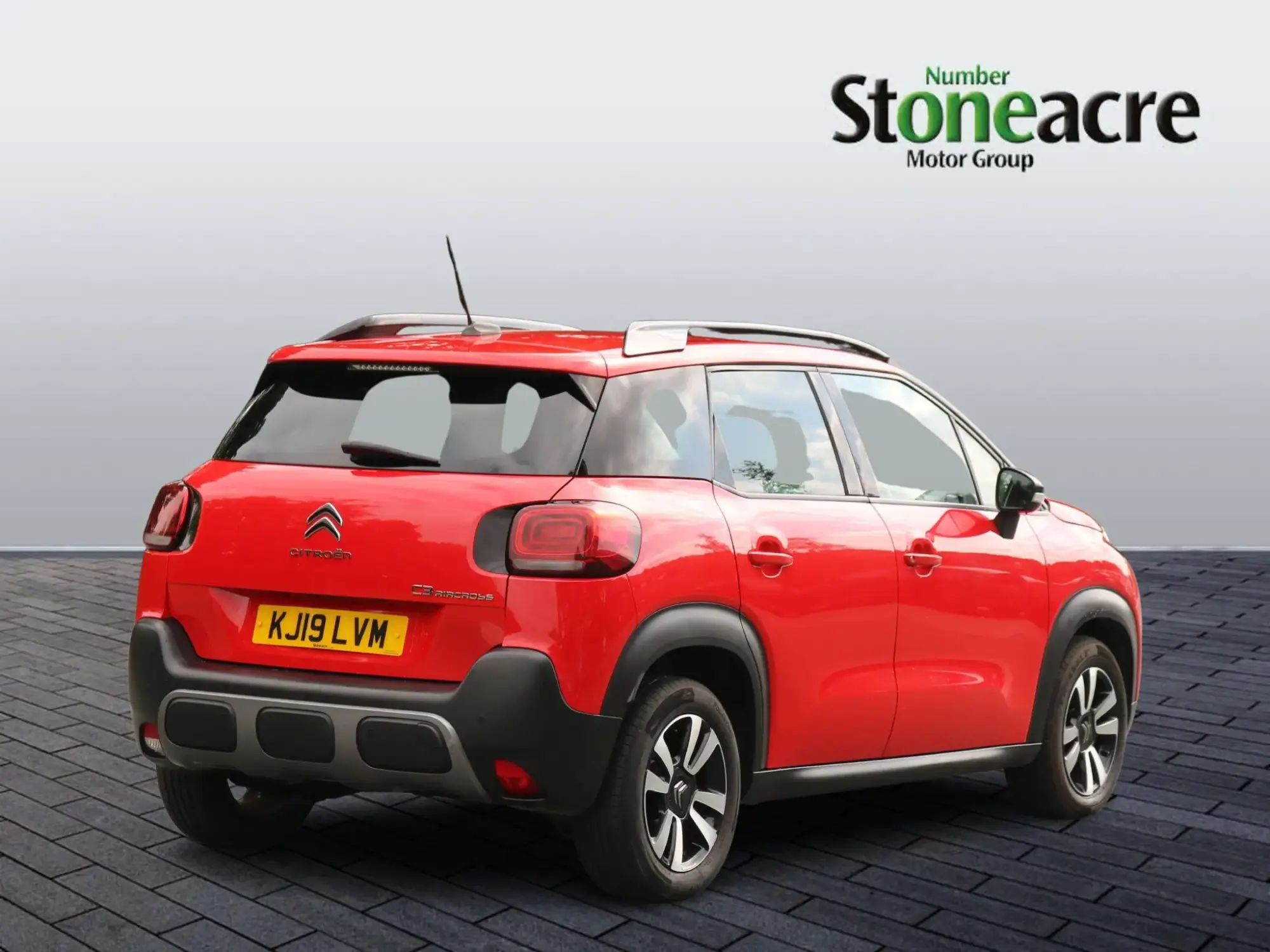 Citroen C3 Aircross 1.2 PureTech Feel Euro 6 (s/s) 5dr KJ19LVM Image 3