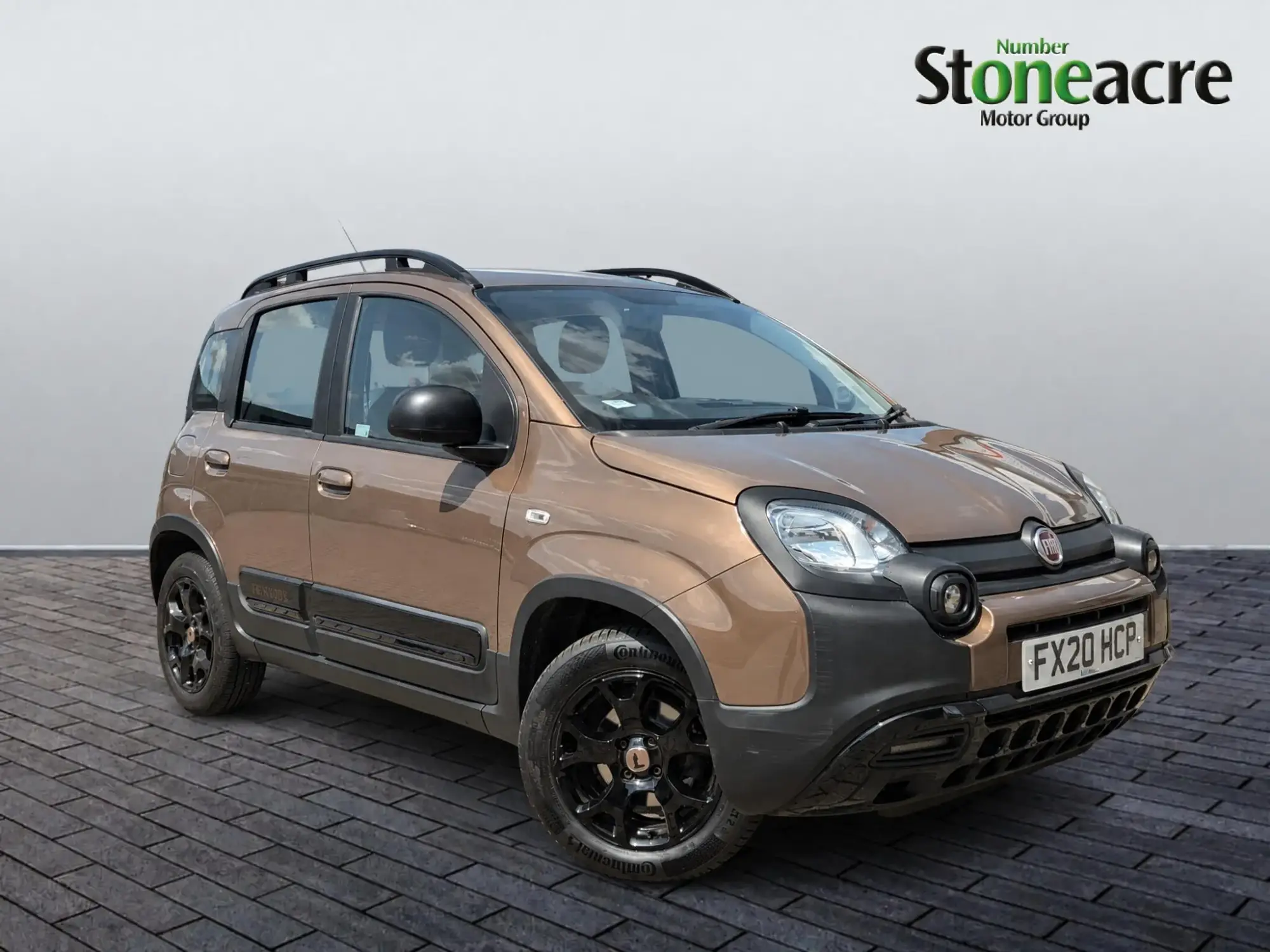 Fiat Panda 1.2 Trussardi Euro 6 (s/s) 5dr FX20HCP Image 1 Fiat Panda 1.2 Trussardi Euro 6 (s/s) 5dr FX20HCP Image 1