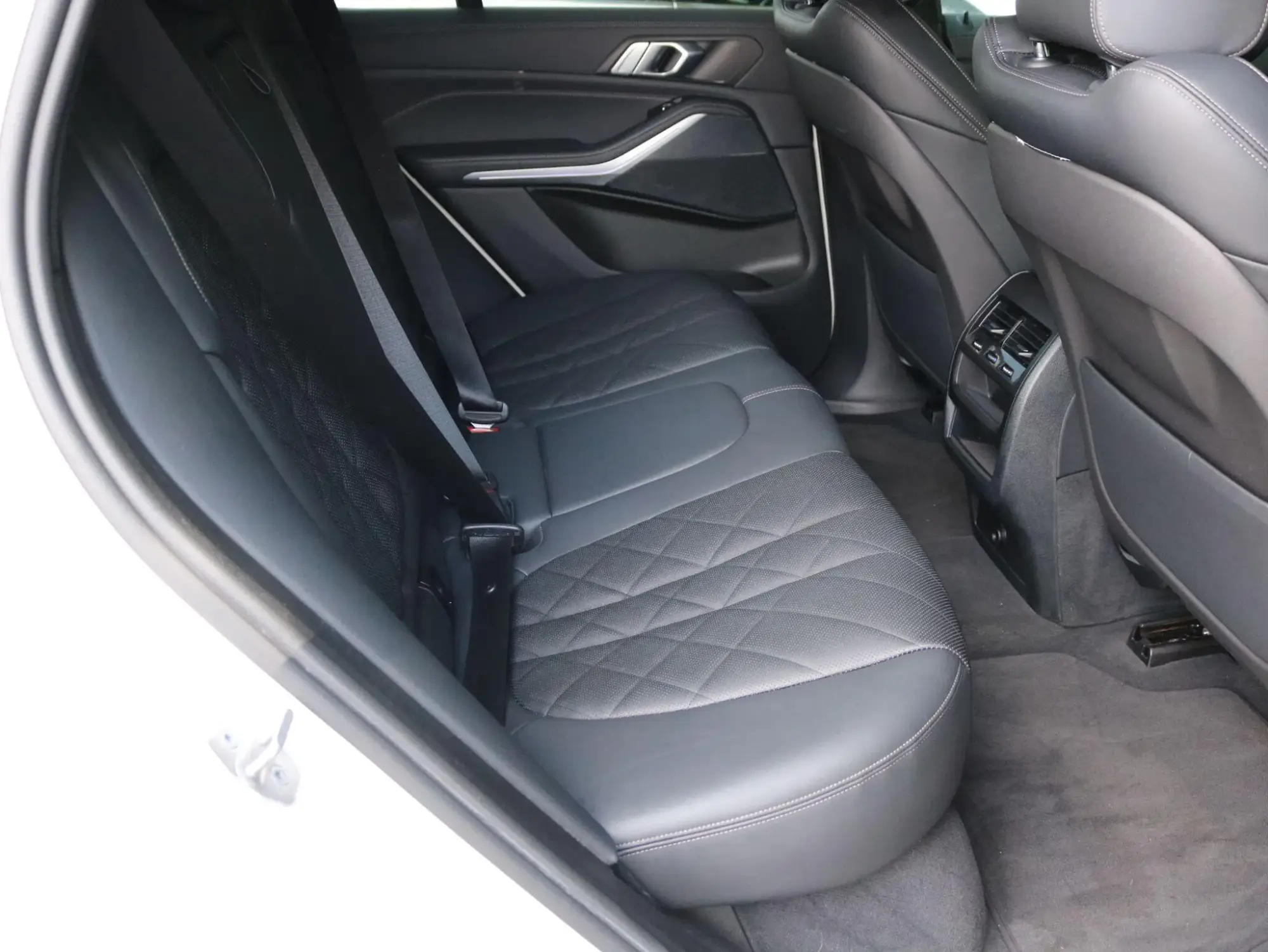 BMW X5 Image 32 BMW X5 Image 32