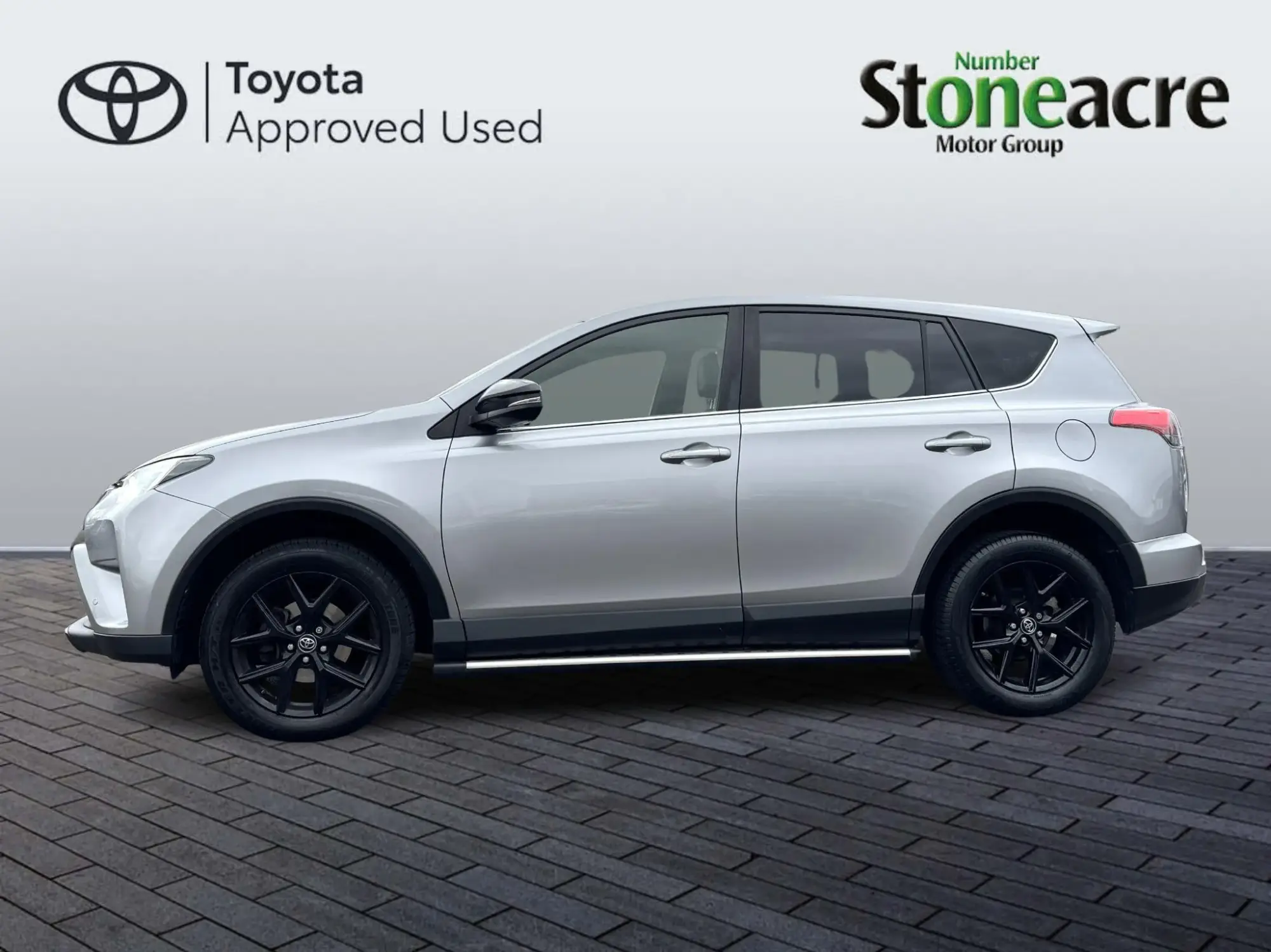 Toyota RAV4 Image 6