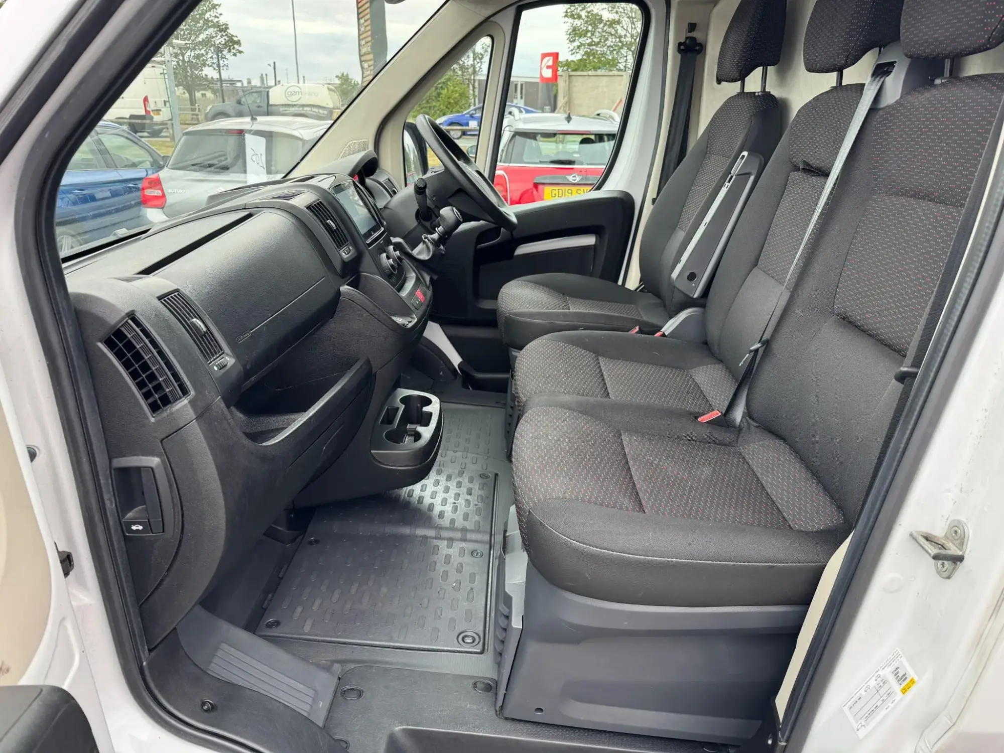 Vauxhall Movano Image 14 Vauxhall Movano Image 14