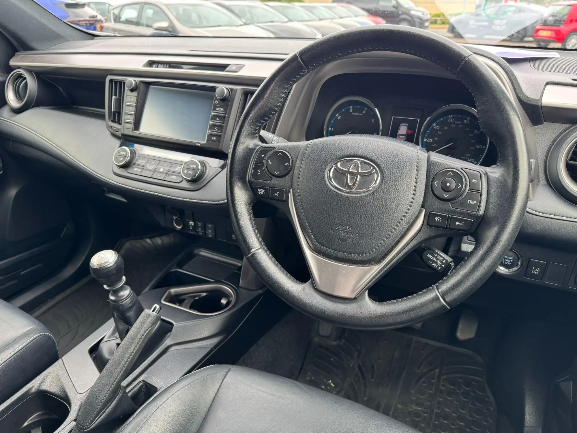 Toyota RAV4 Image 16