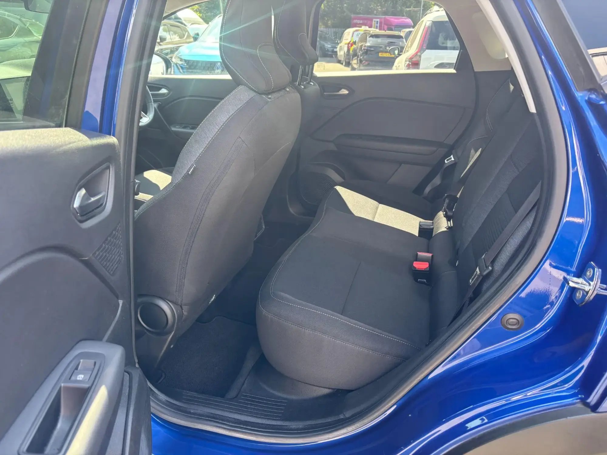 Renault Captur Image 15 Renault Captur Image 15